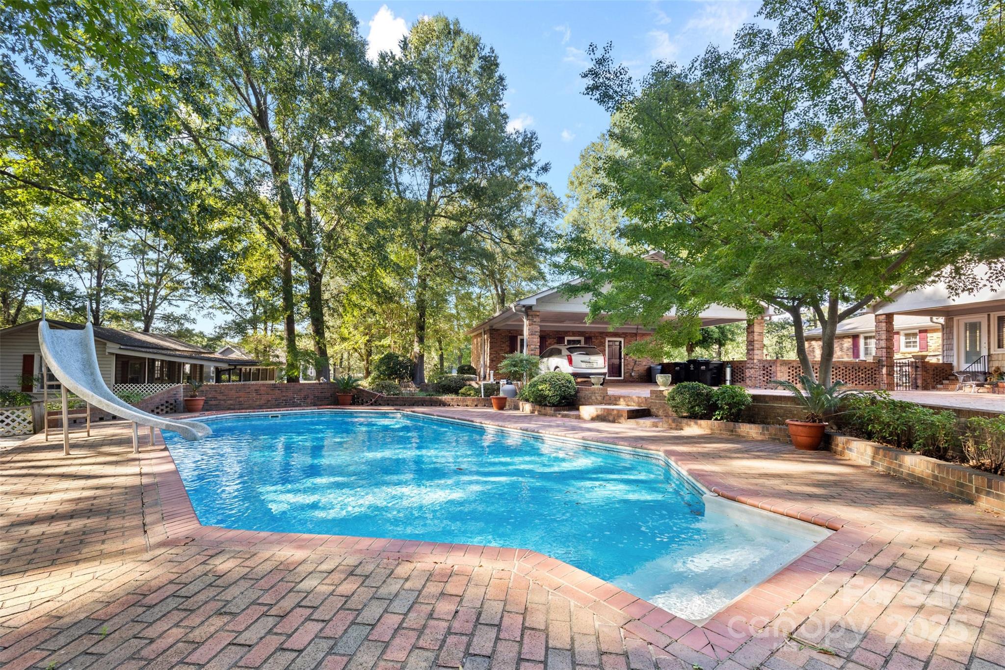 10935 Harrisburg Road