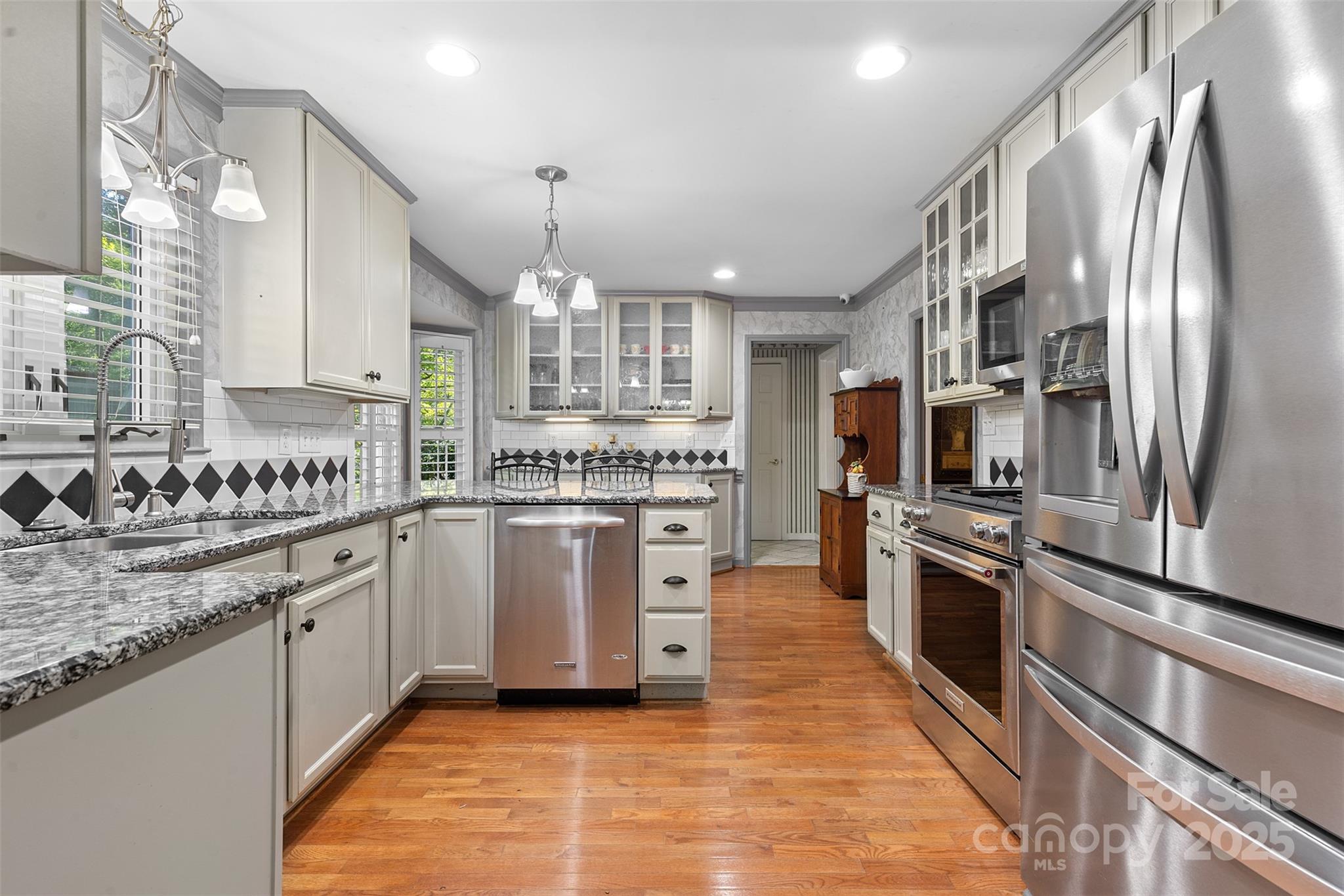 10935 Harrisburg Road