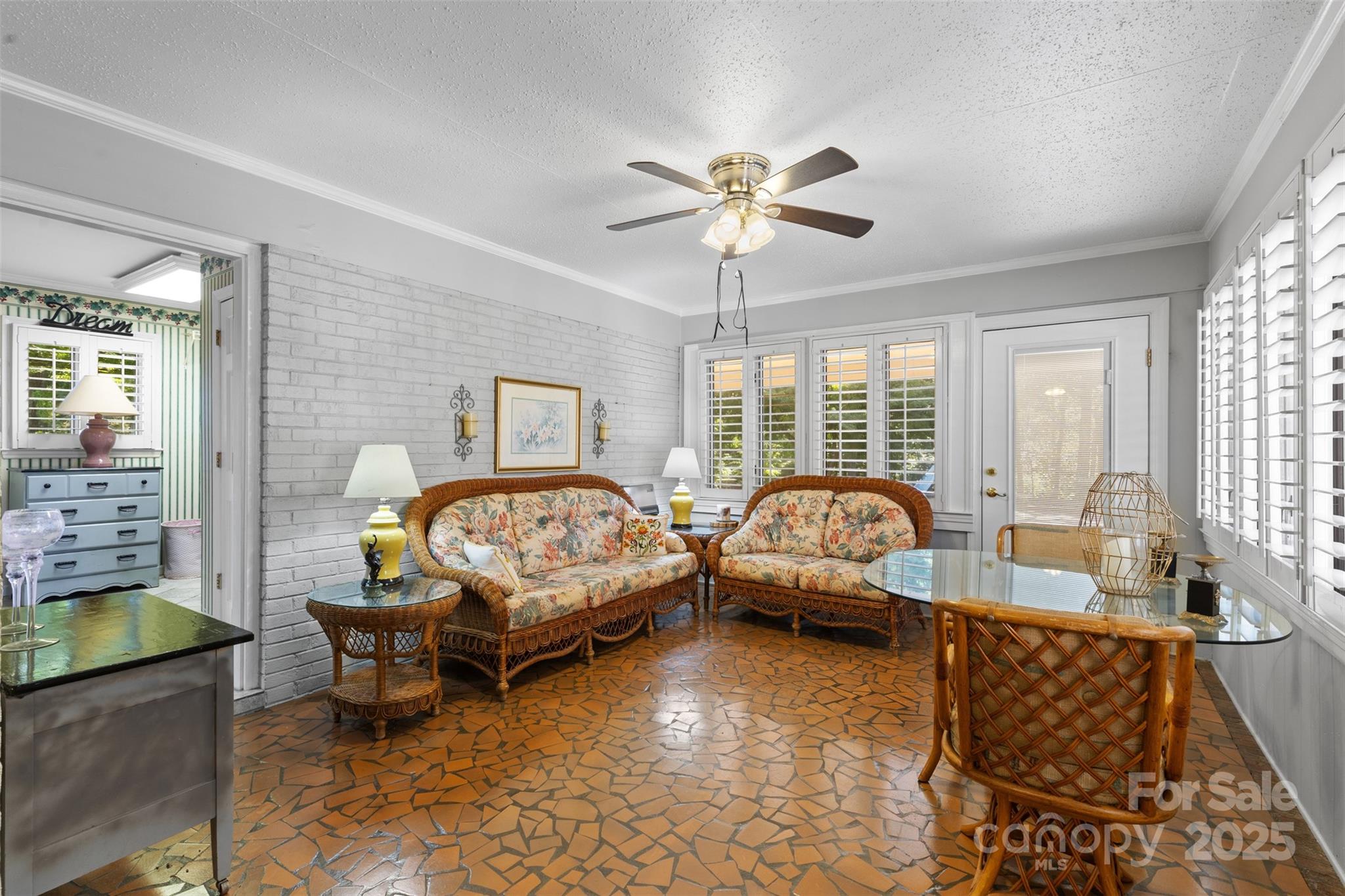 10935 Harrisburg Road