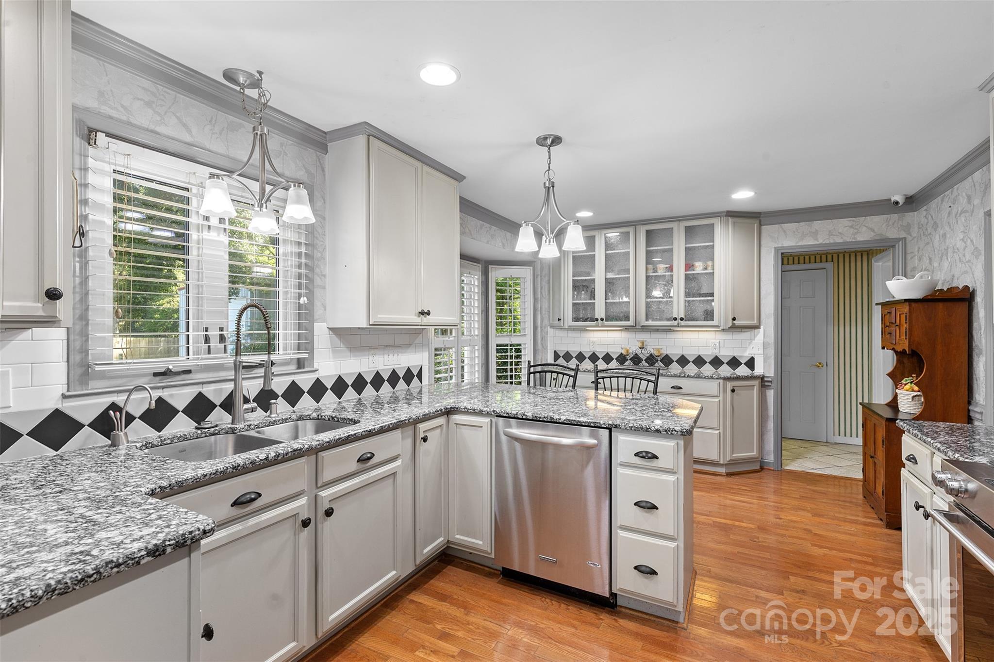 10935 Harrisburg Road
