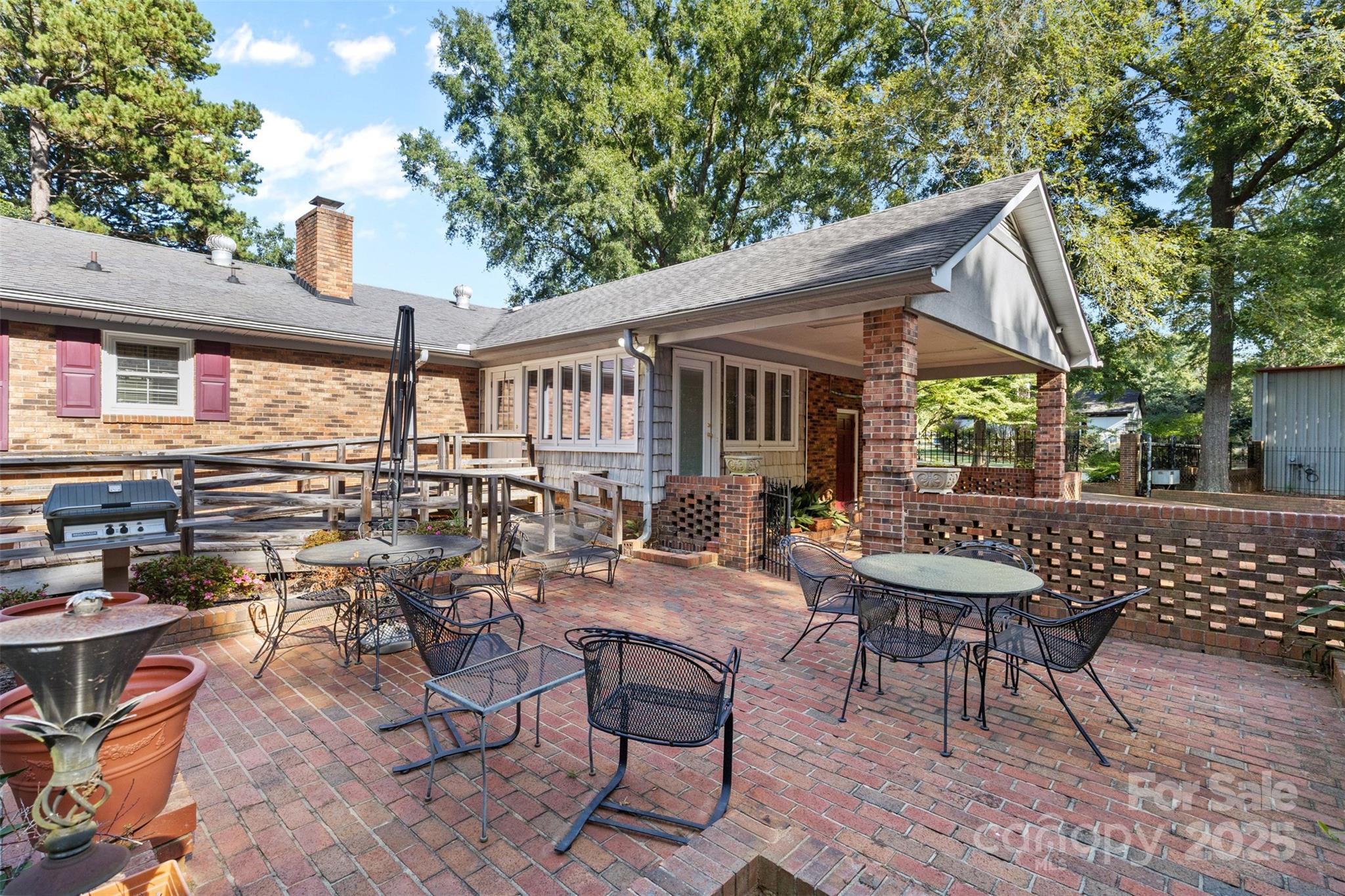 10935 Harrisburg Road