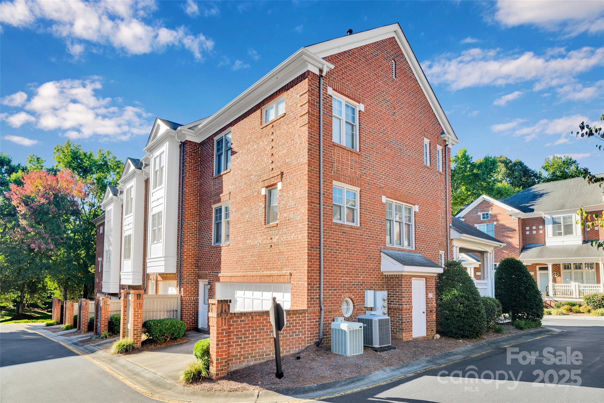 4937 South Hill View Drive