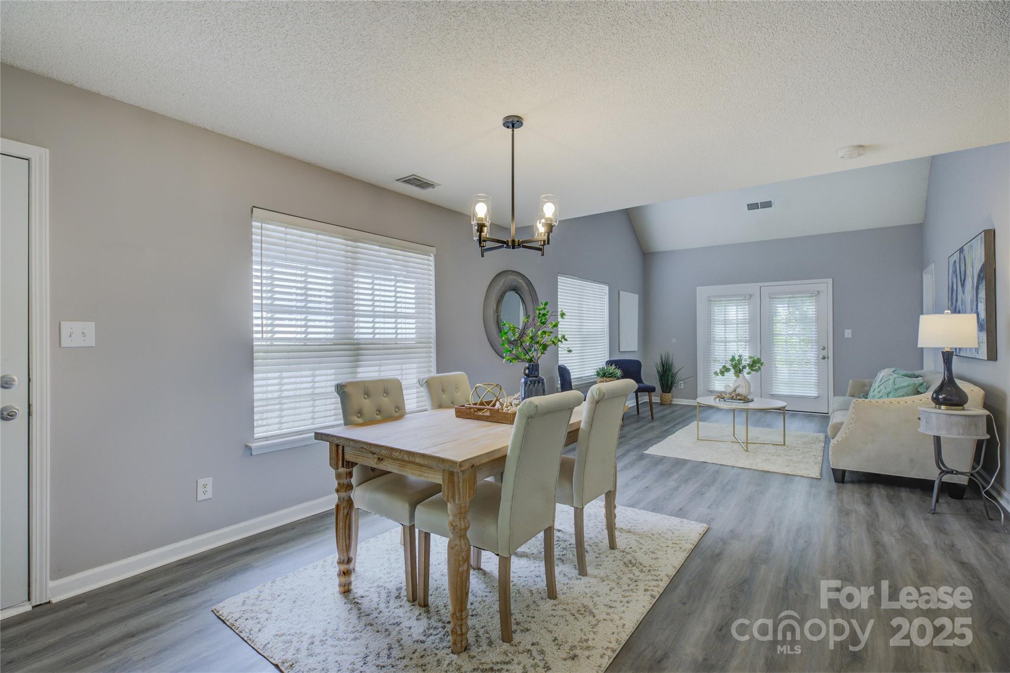 9014 Roseton Lane