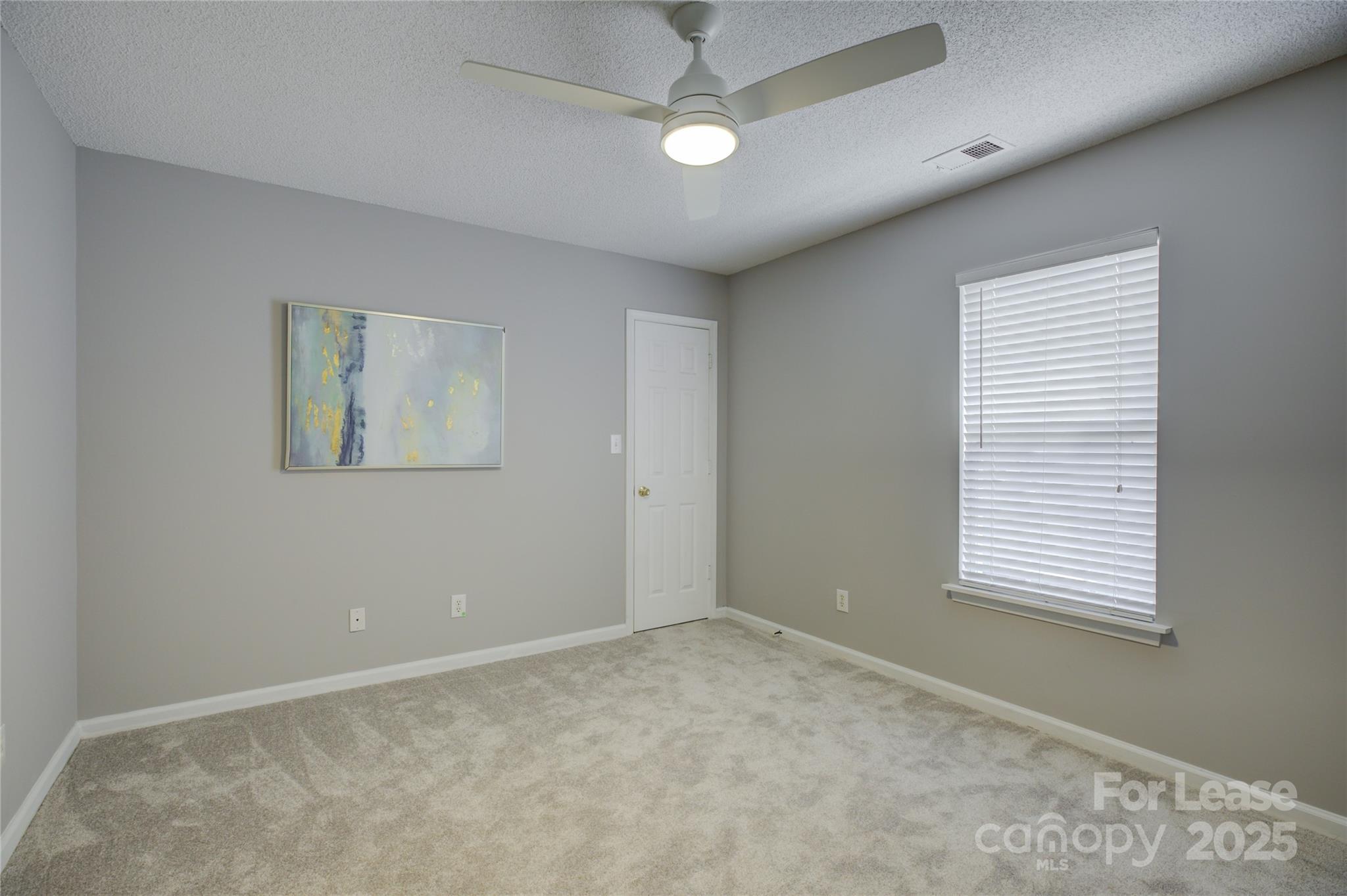 9014 Roseton Lane