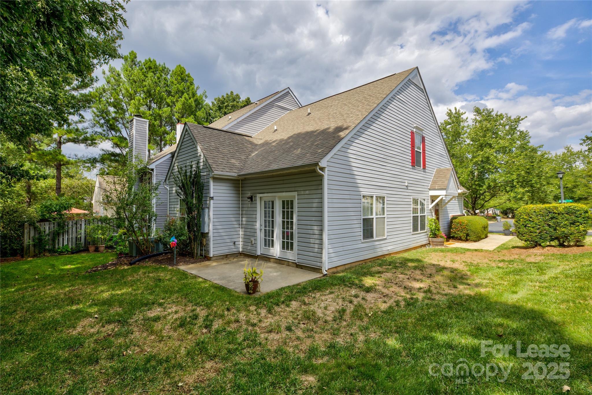 9014 Roseton Lane