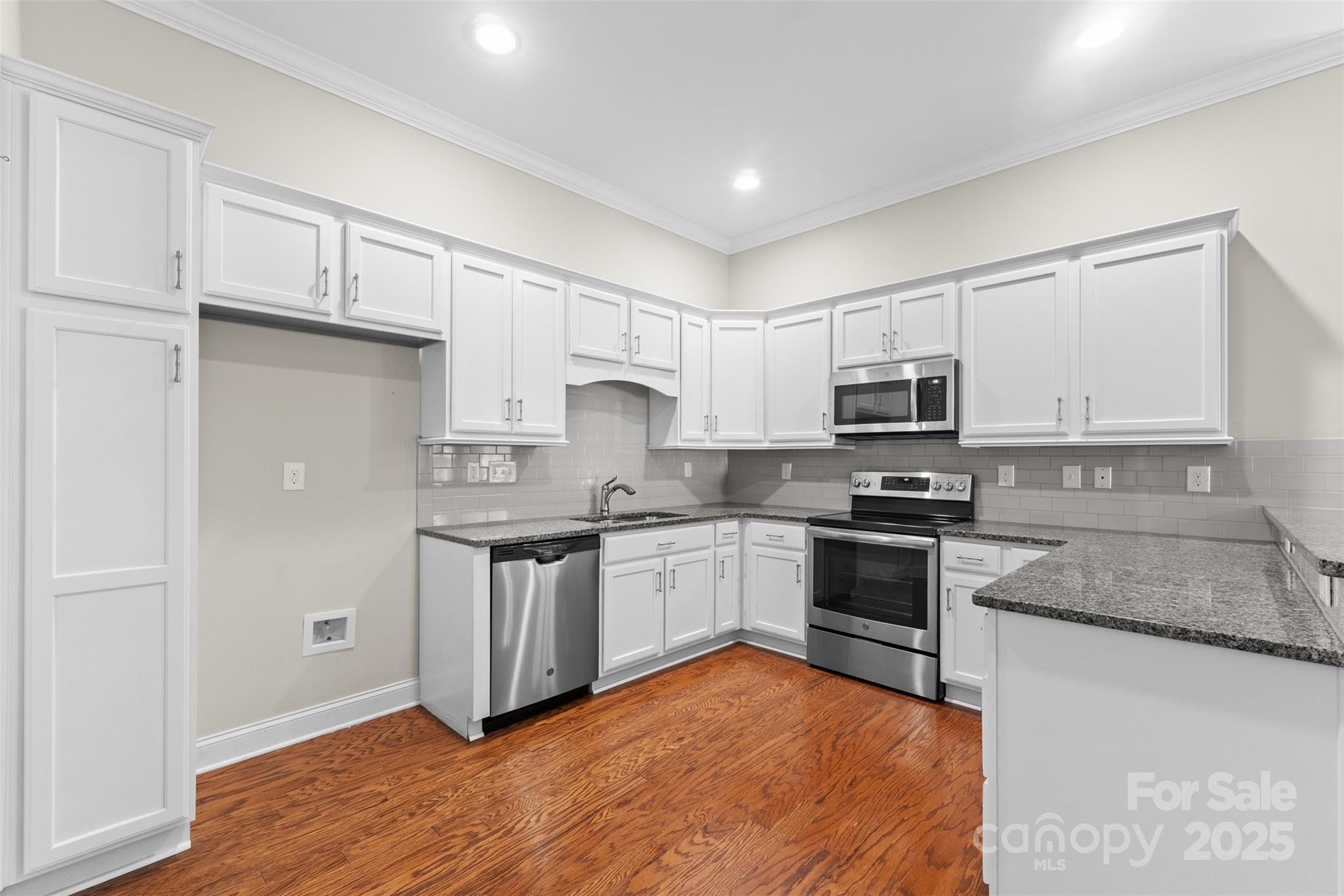 1402 Somersby Circle