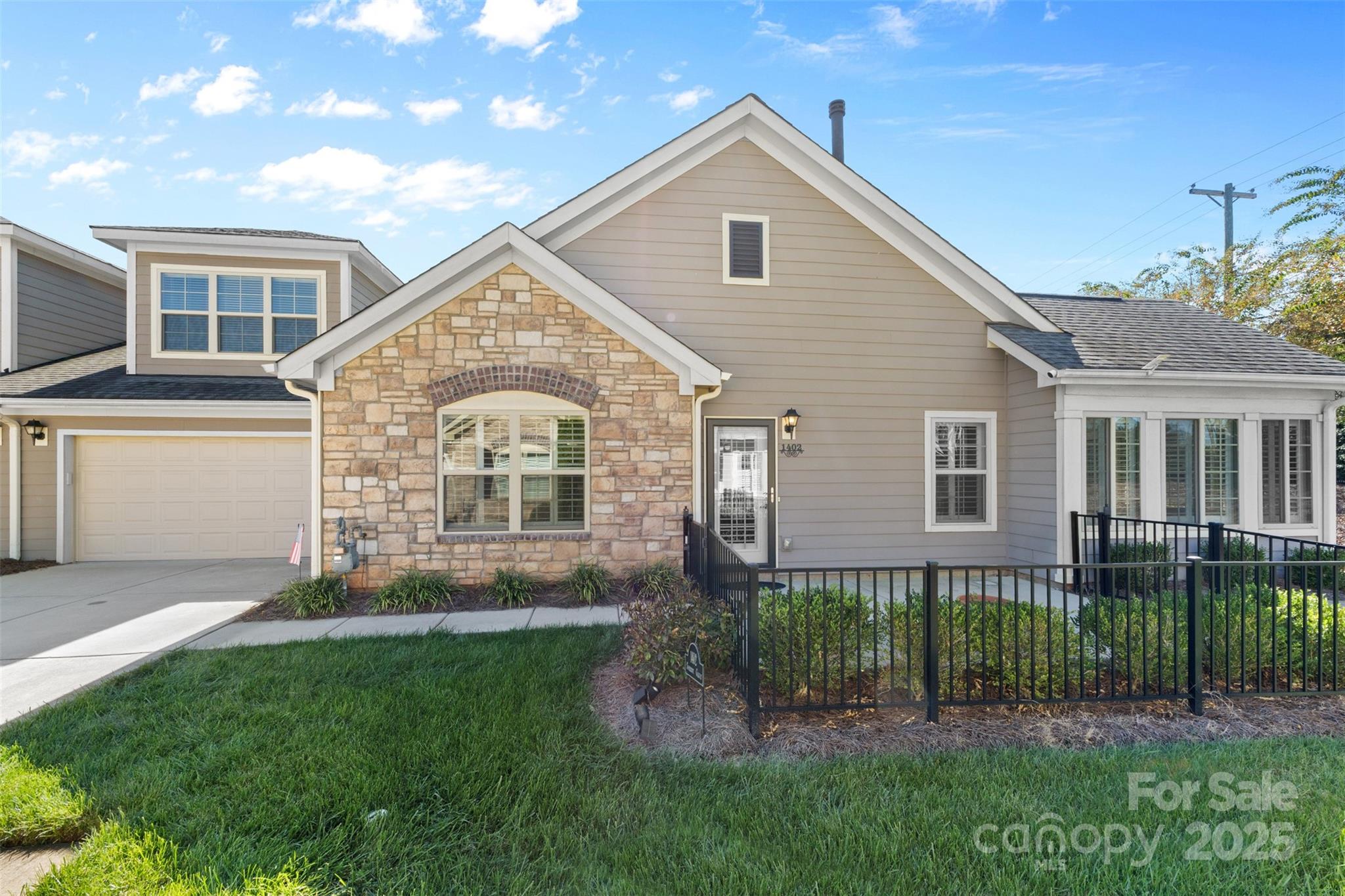 1402 Somersby Circle