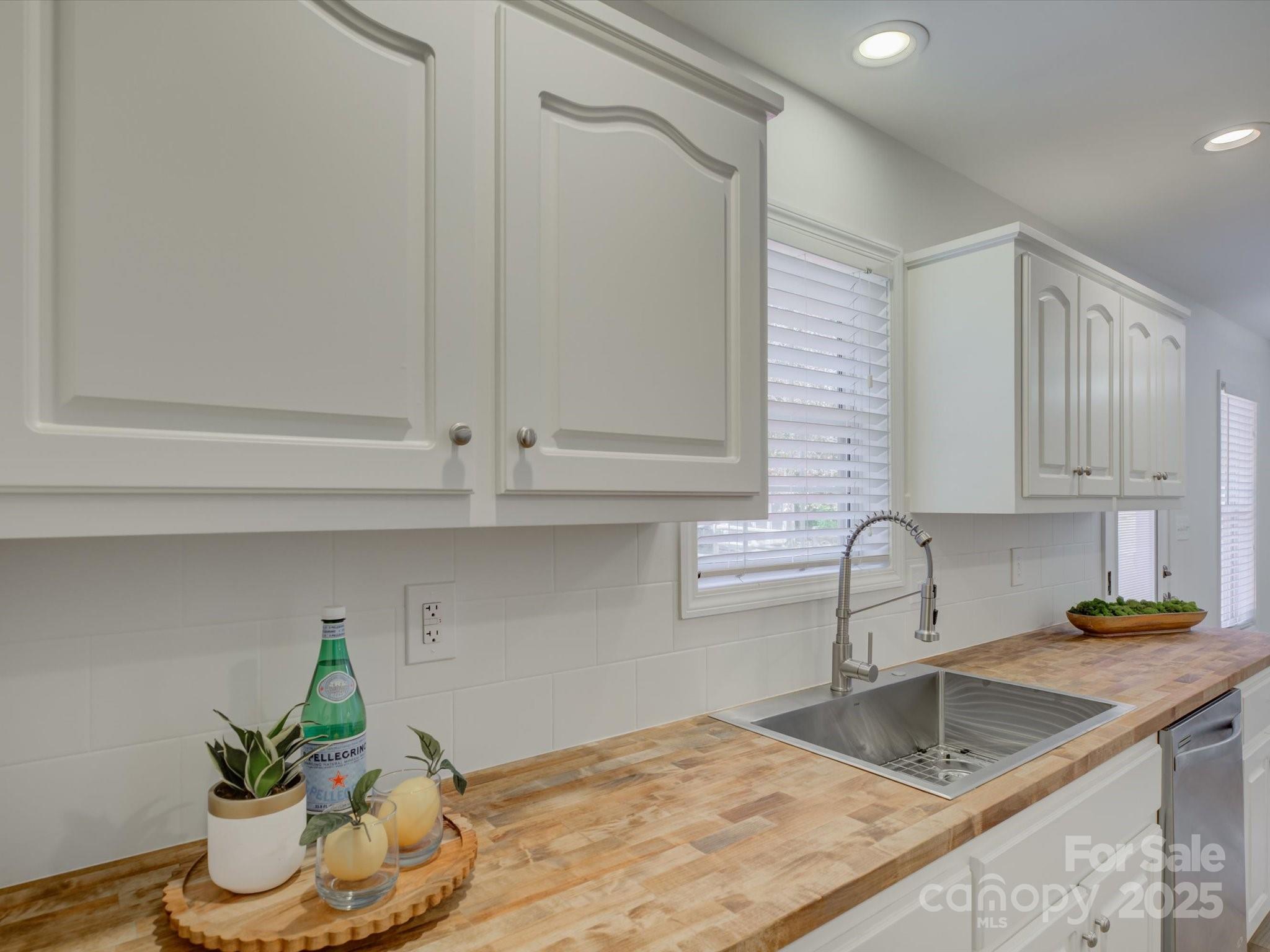 6030 Featherstone Court