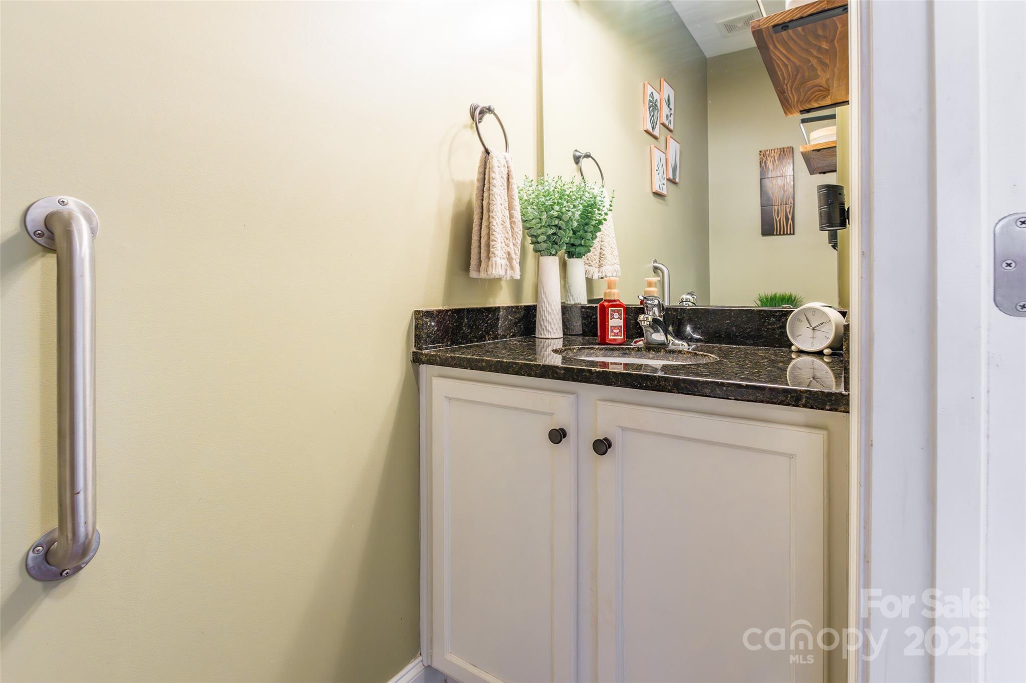 4013 Bridgepoint Drive