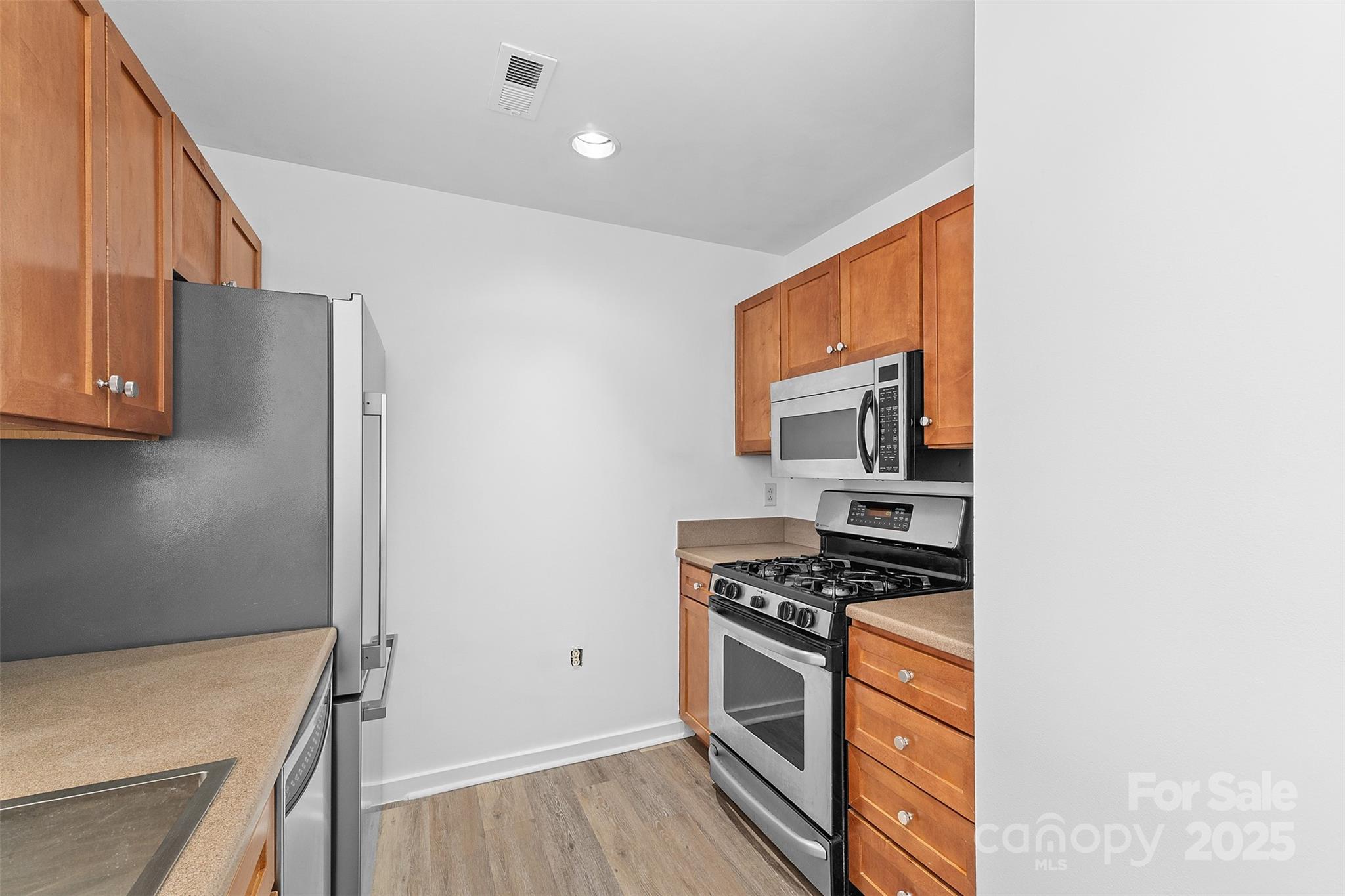 715 N Church Street Unit: 502