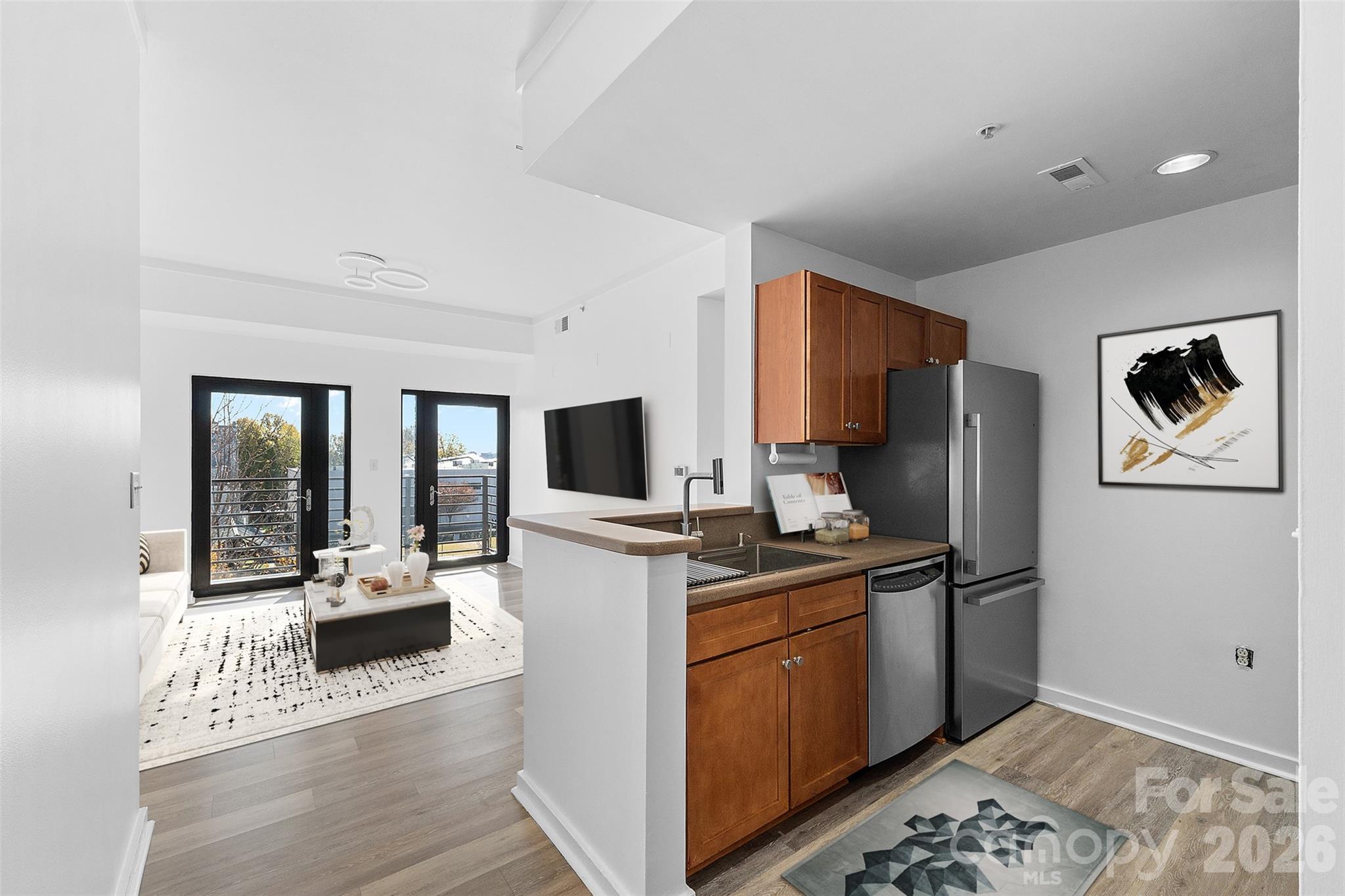 715 N Church Street Unit: 502