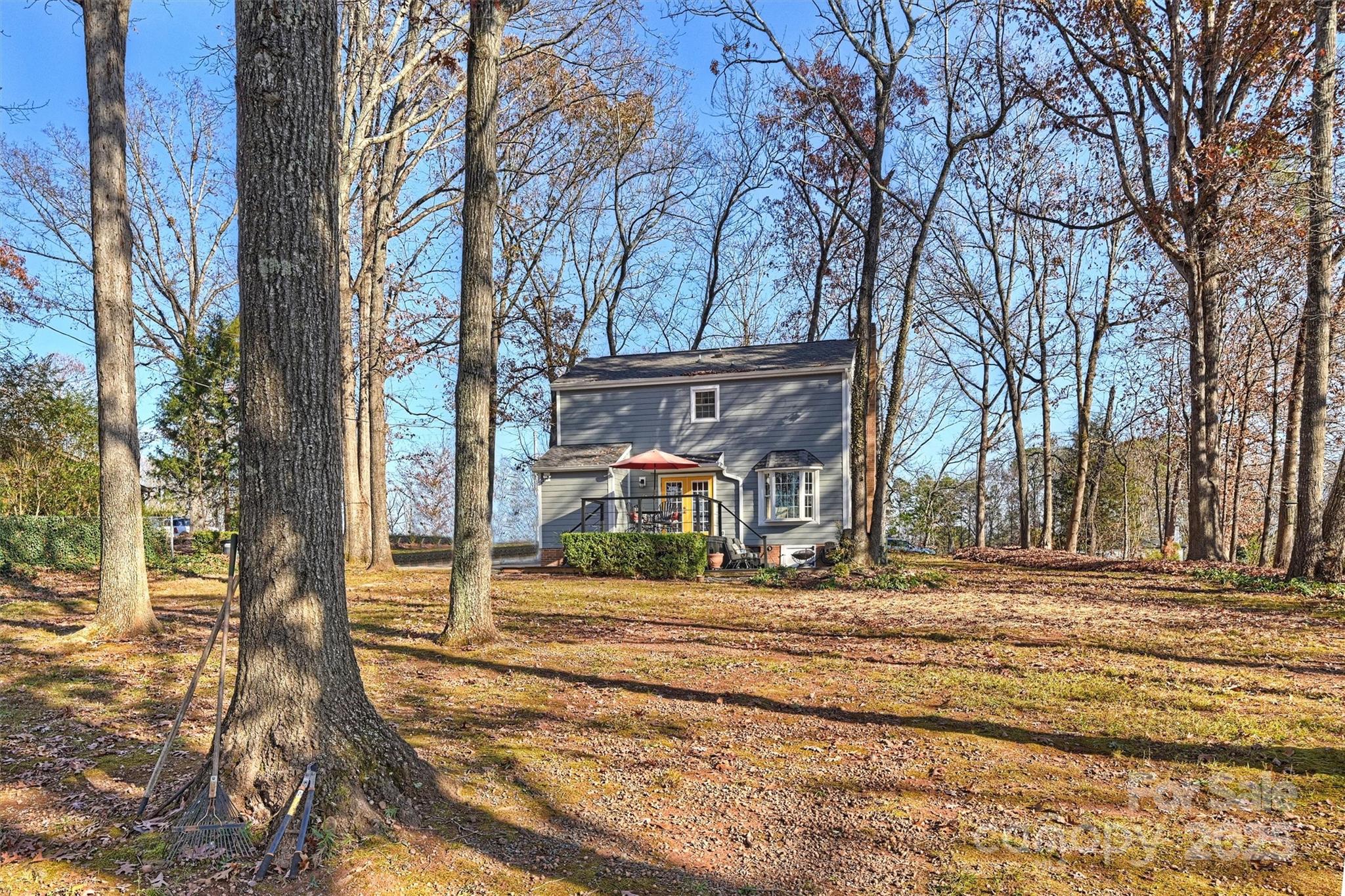 225 Gatewood Lane