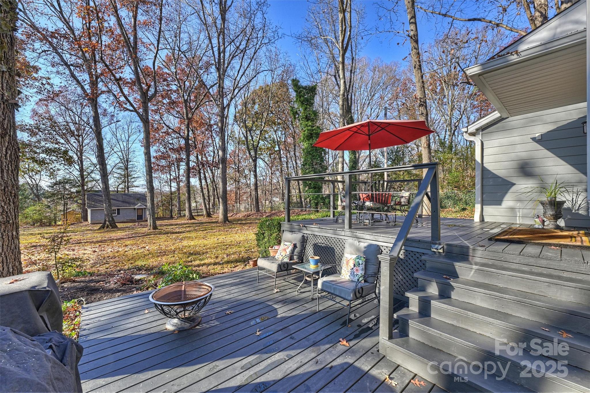 225 Gatewood Lane
