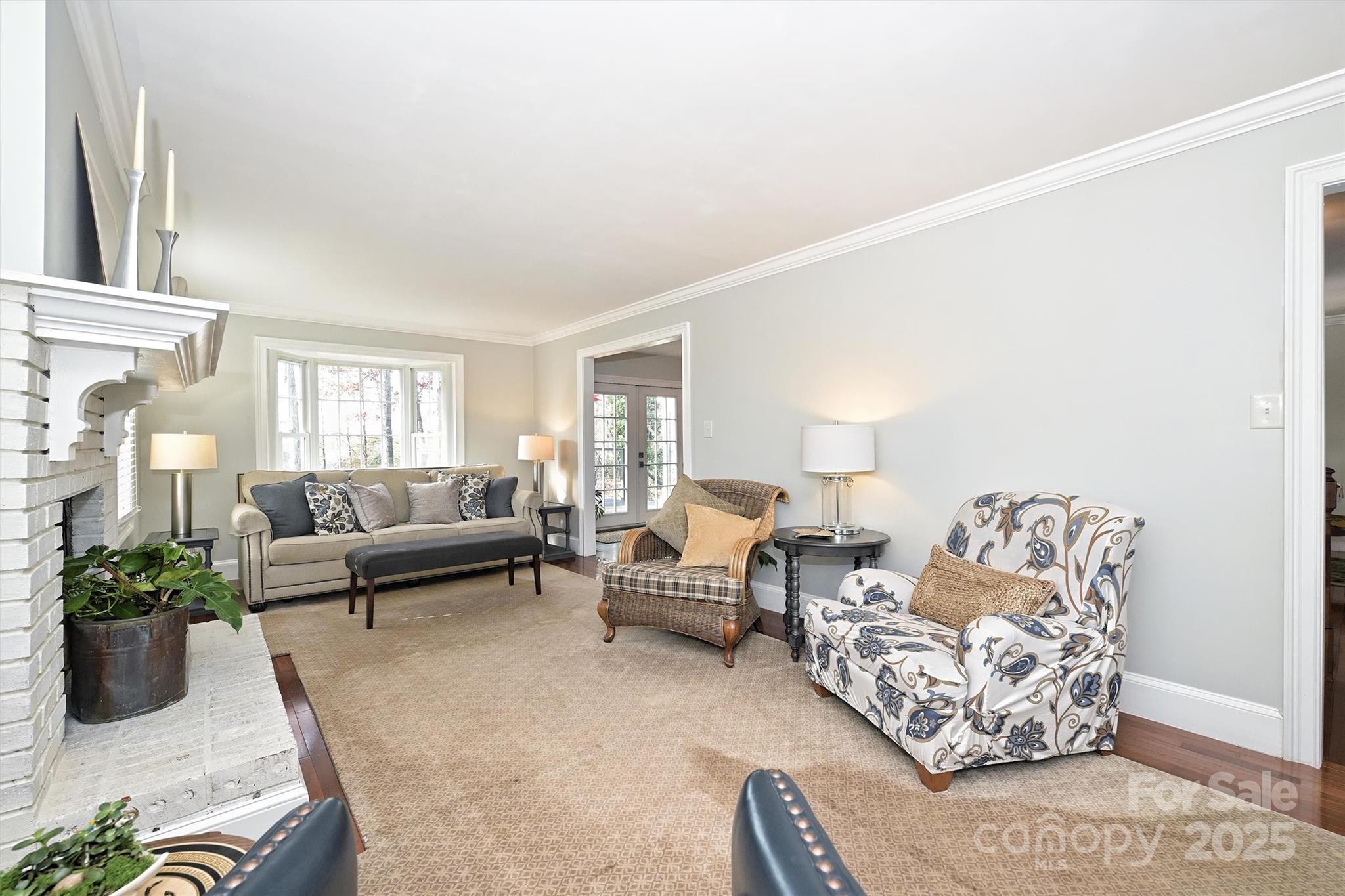 225 Gatewood Lane