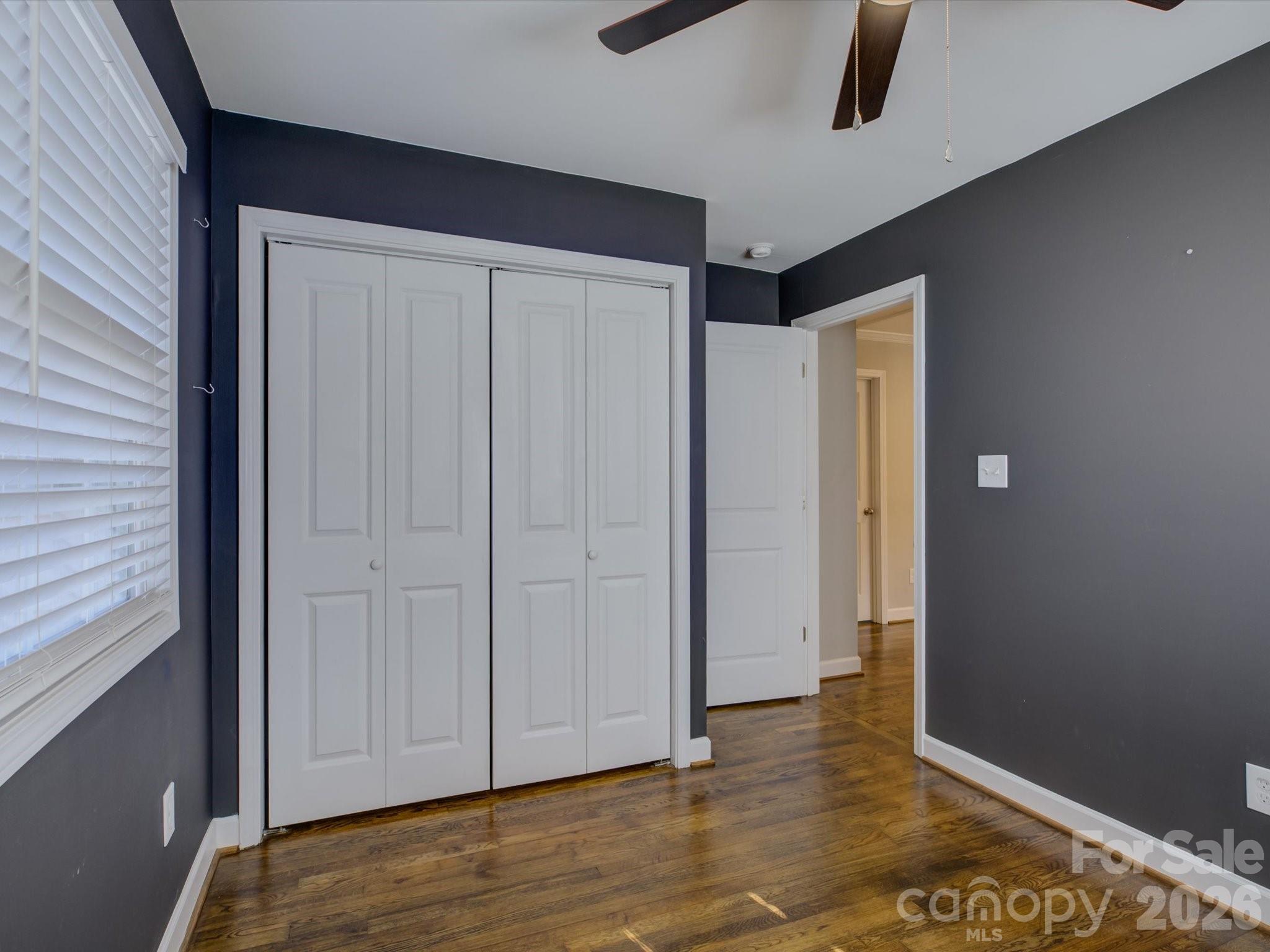 204 Elliott Street W