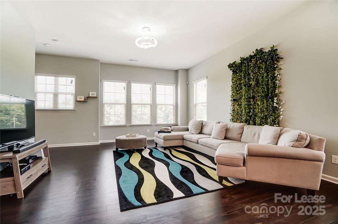 9107 Bluefield Street