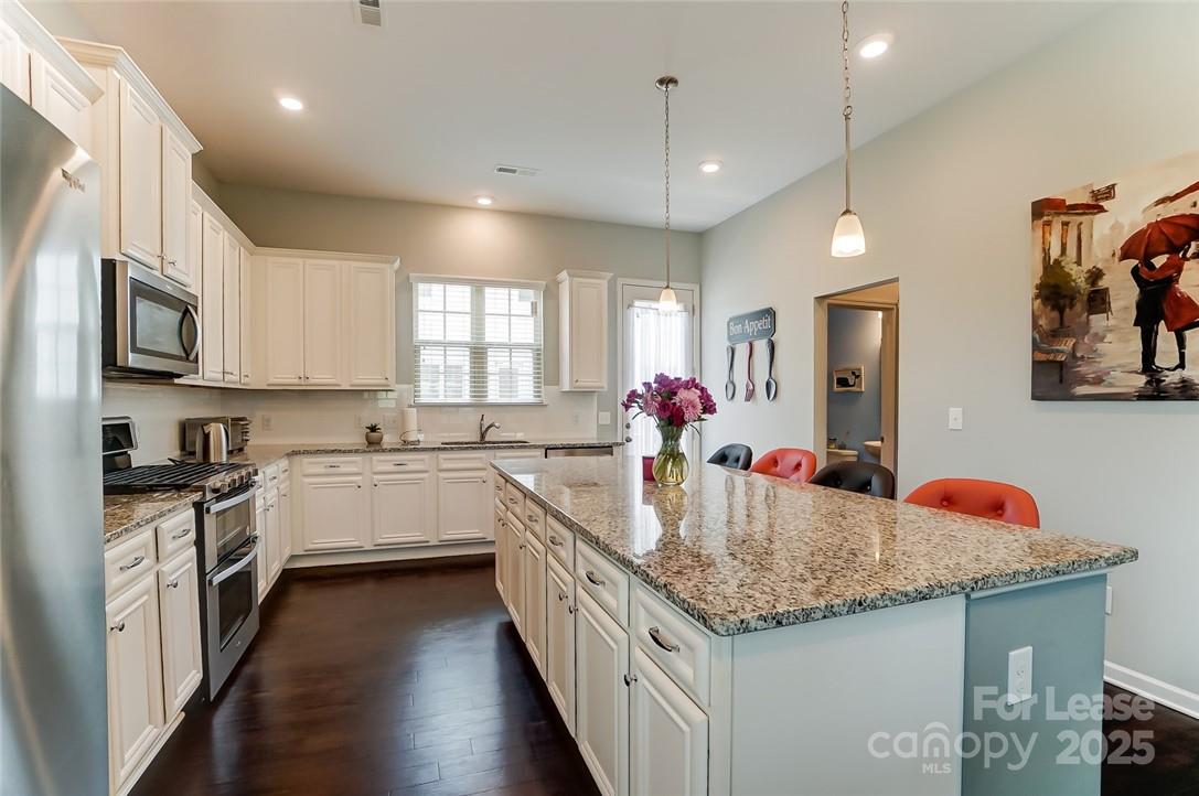 9107 Bluefield Street