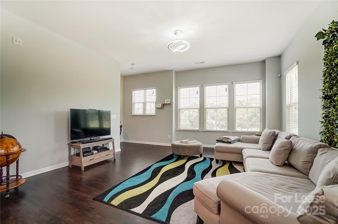 9107 Bluefield Street