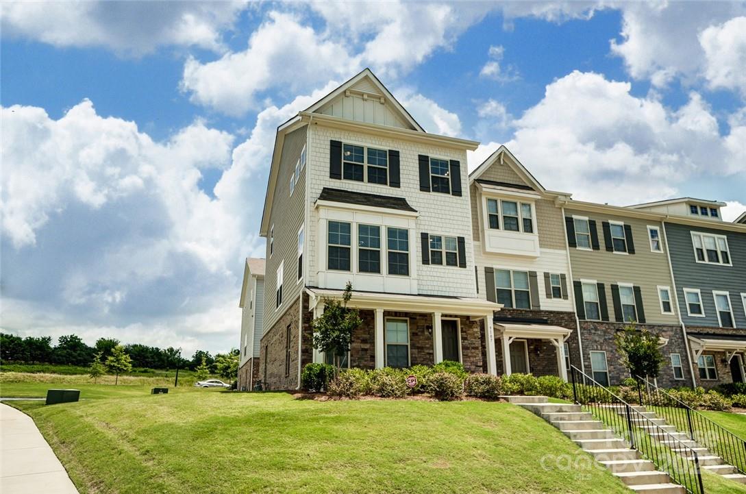 9107 Bluefield Street