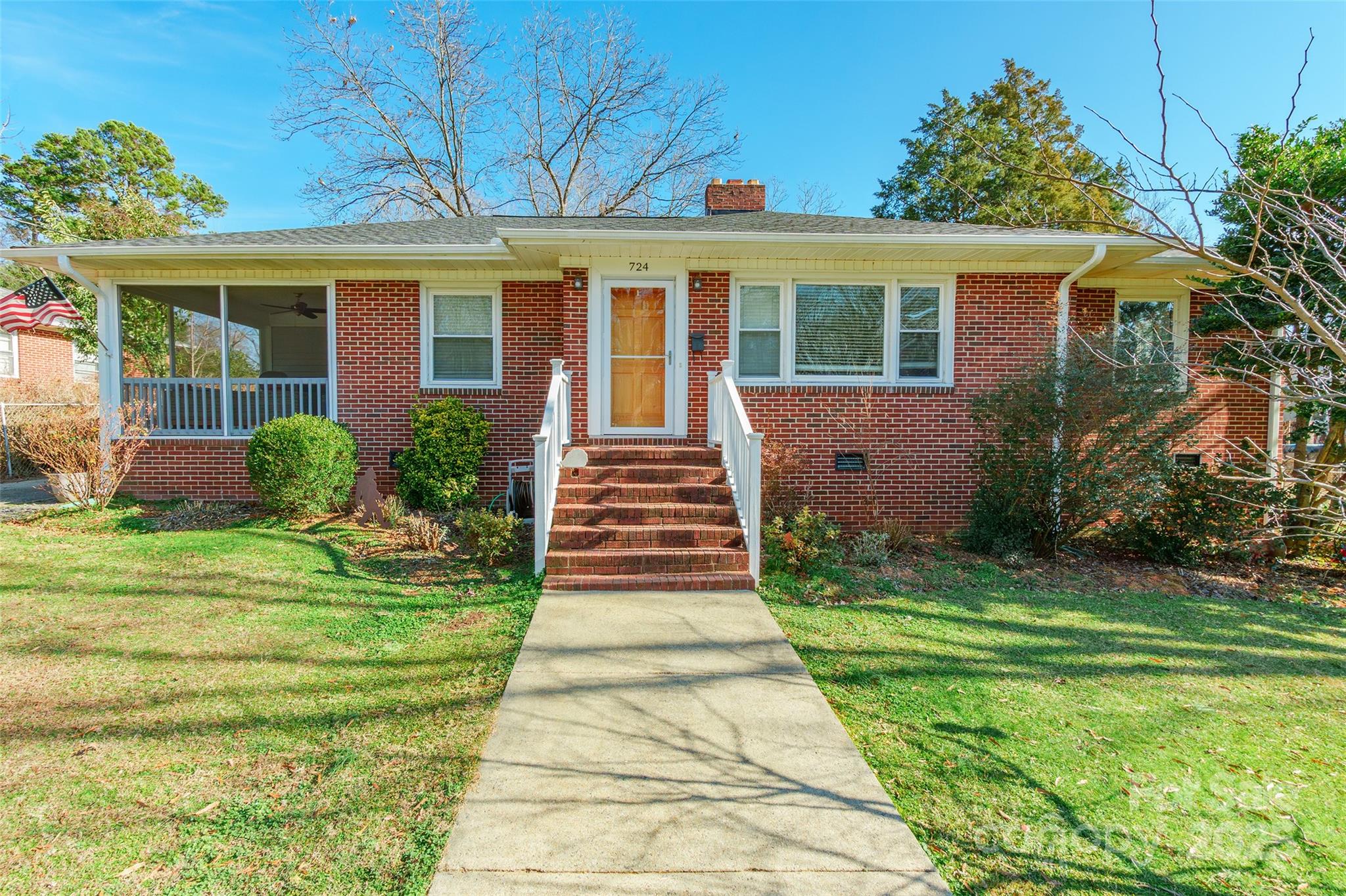 724 Colonial Drive