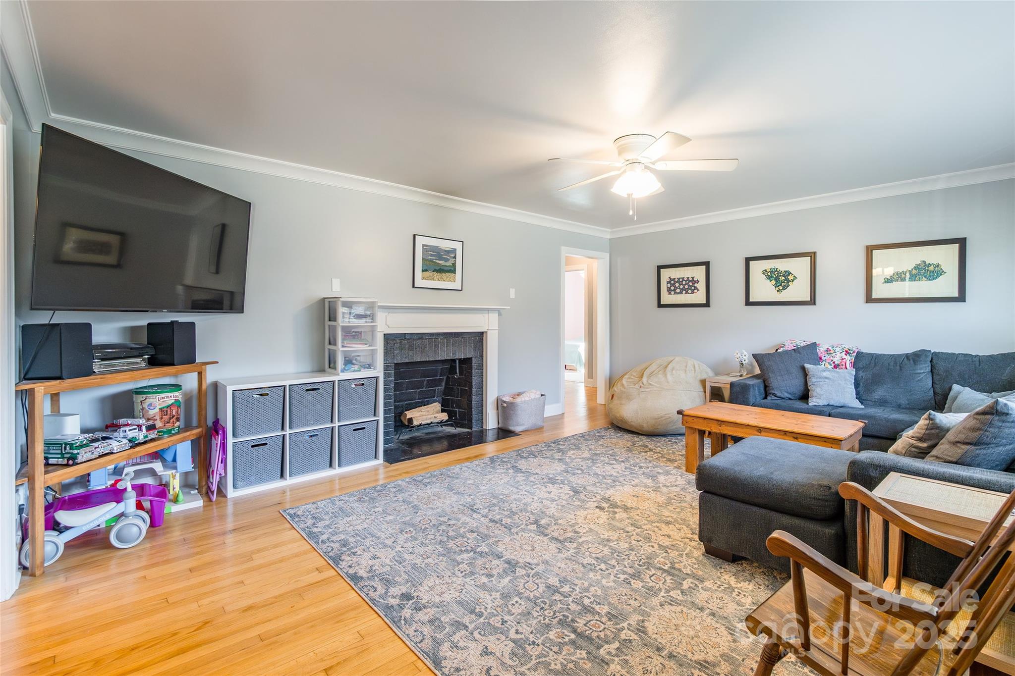 724 Colonial Drive