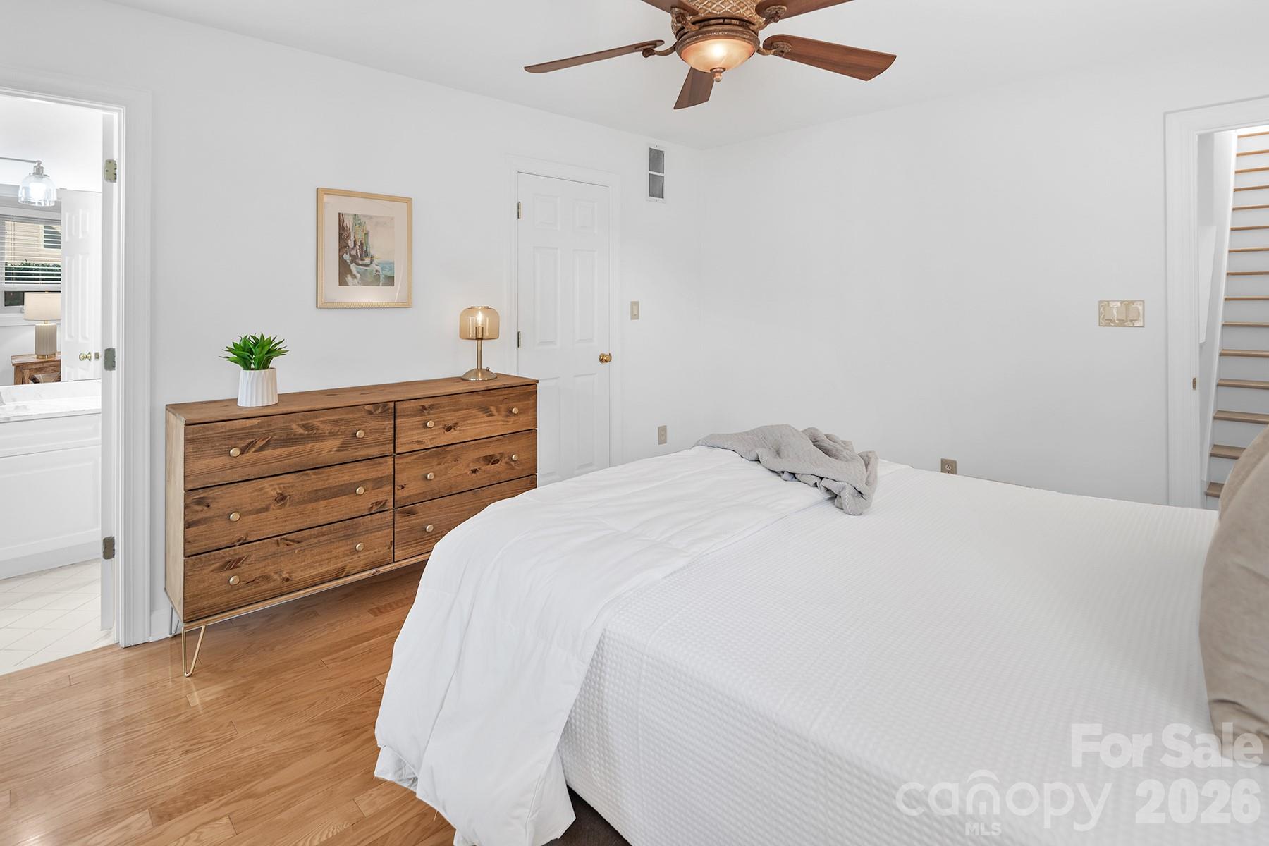 14621 Waterside Drive