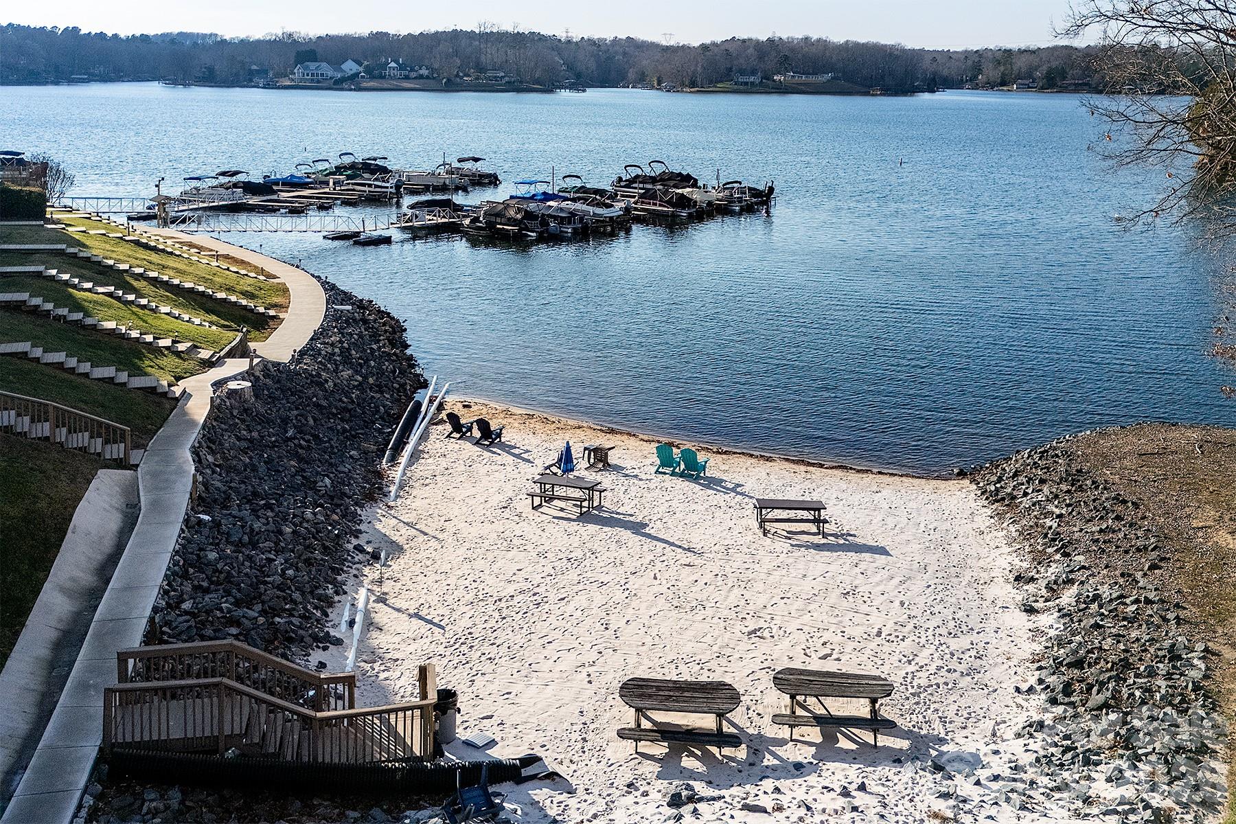 14621 Waterside Drive