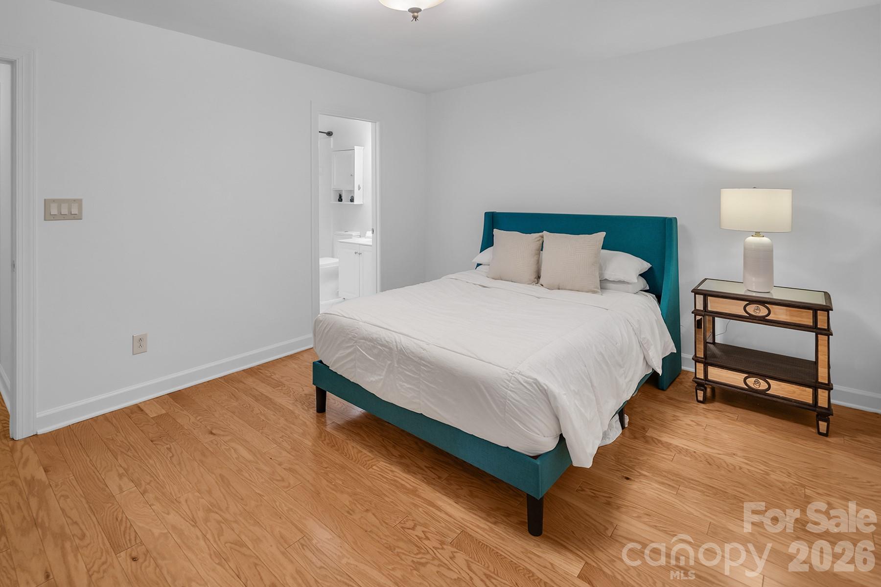 14621 Waterside Drive