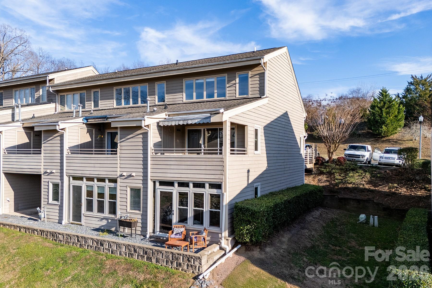 14621 Waterside Drive