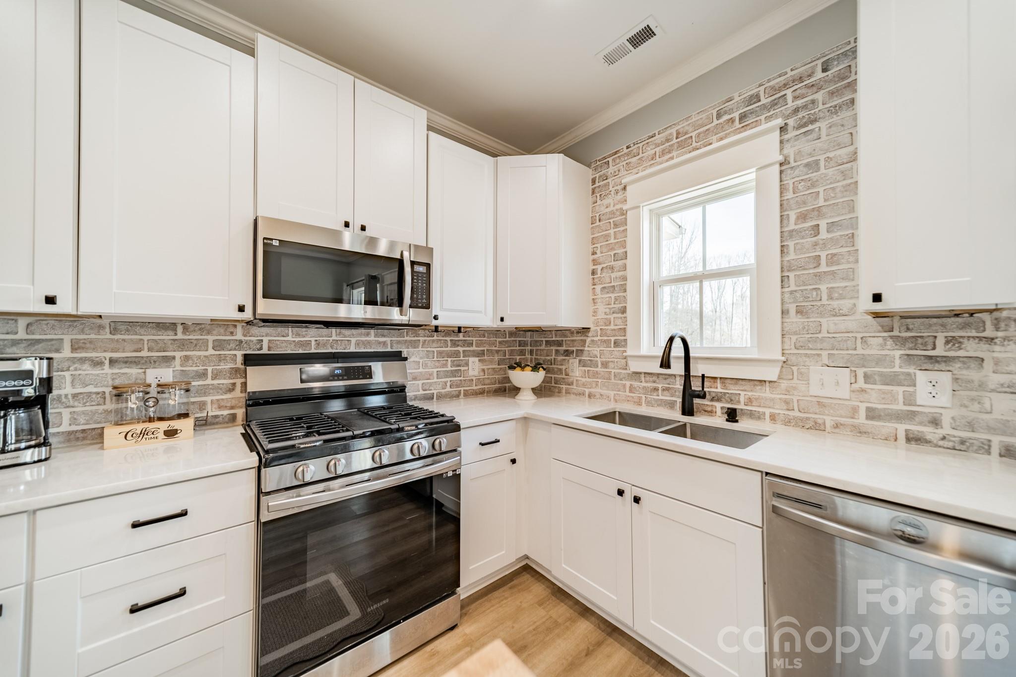 2005 Briarwood Circle