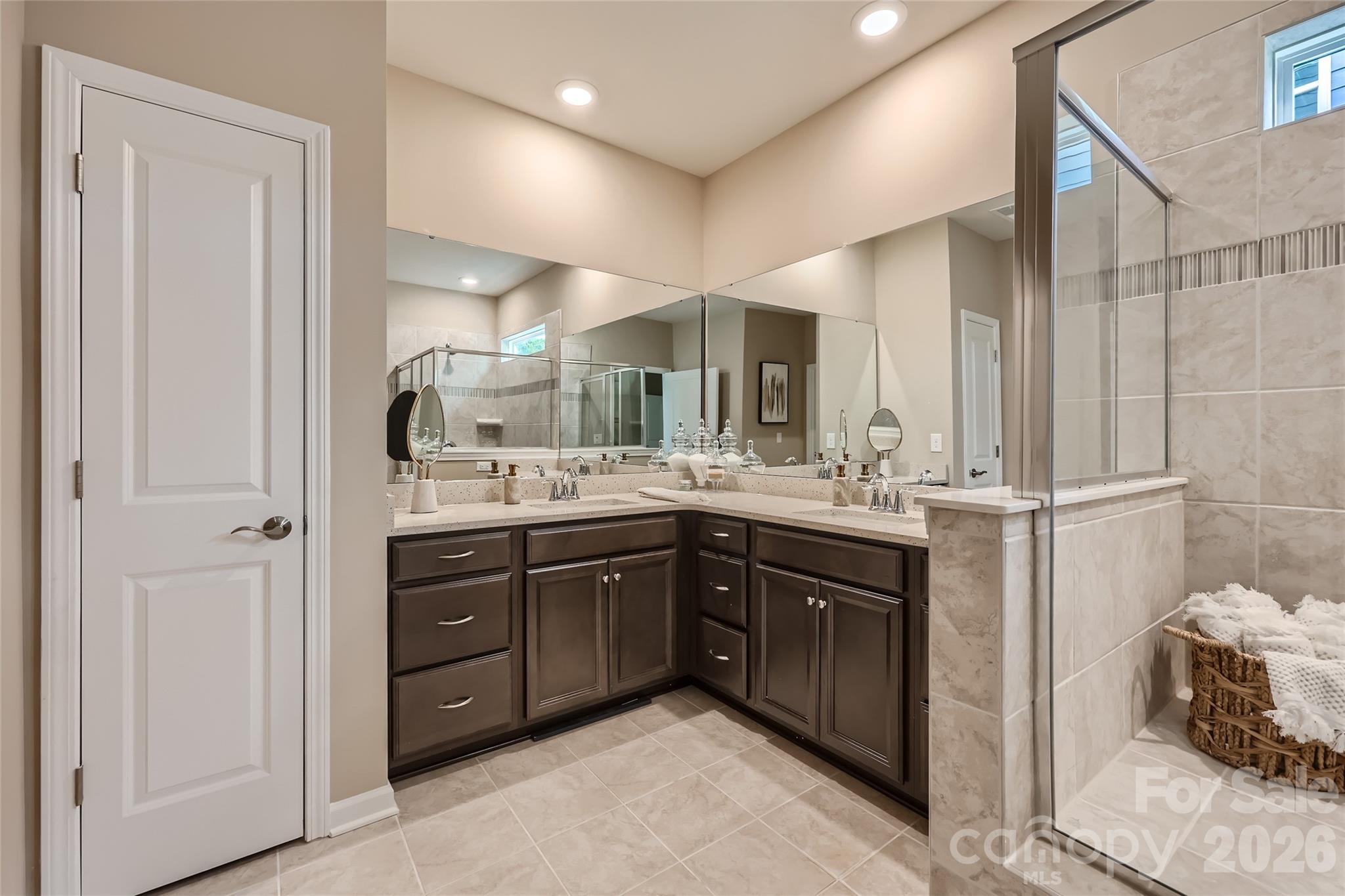 1013 Lookout Shoals Drive