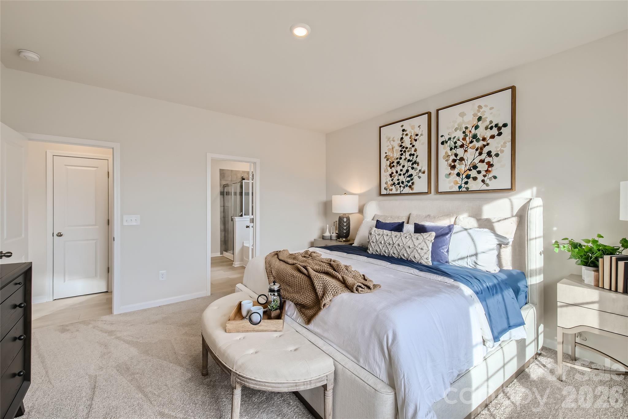 2704 Monument Point Circle