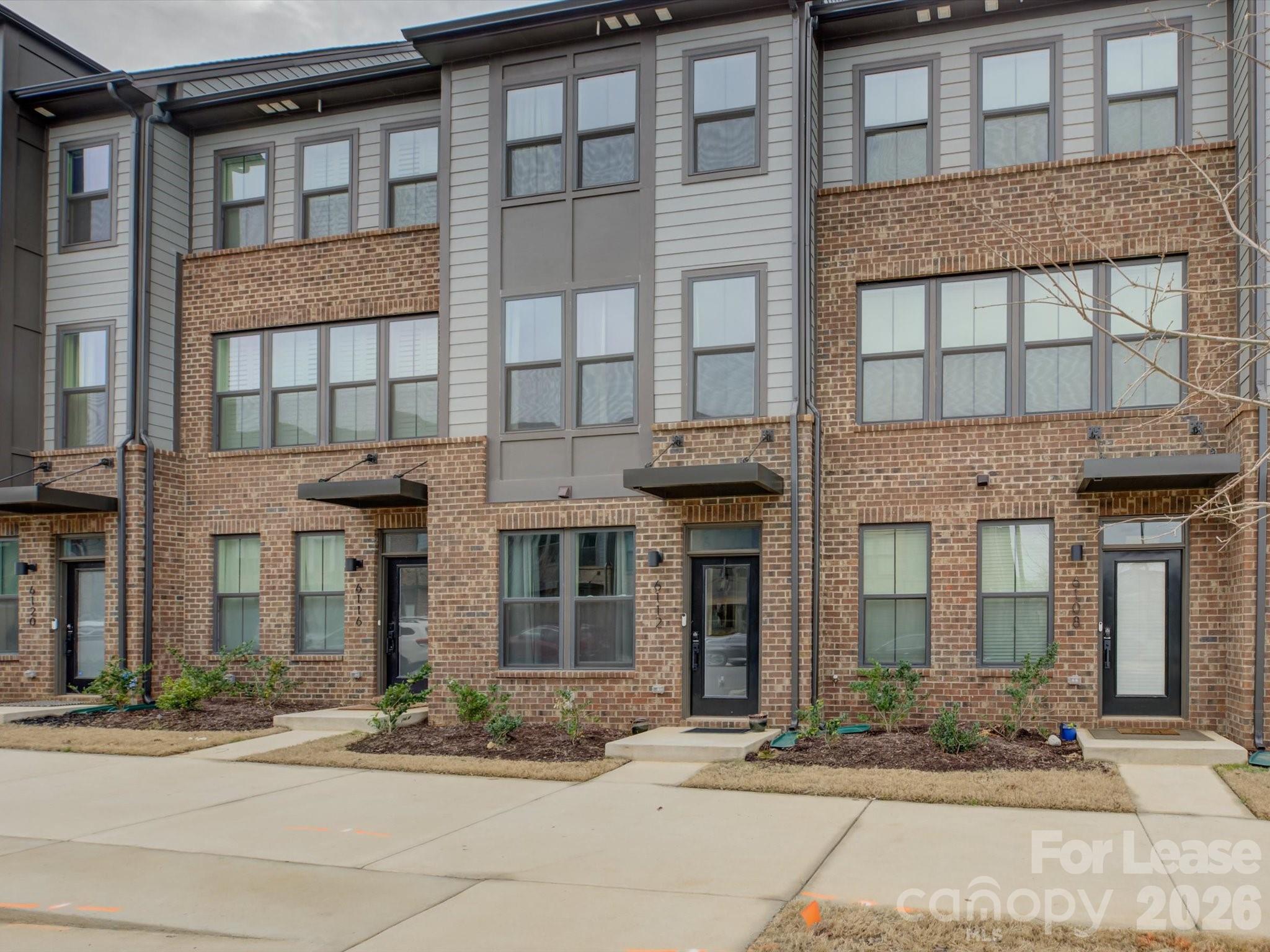 6112 Station Crossing Avenue