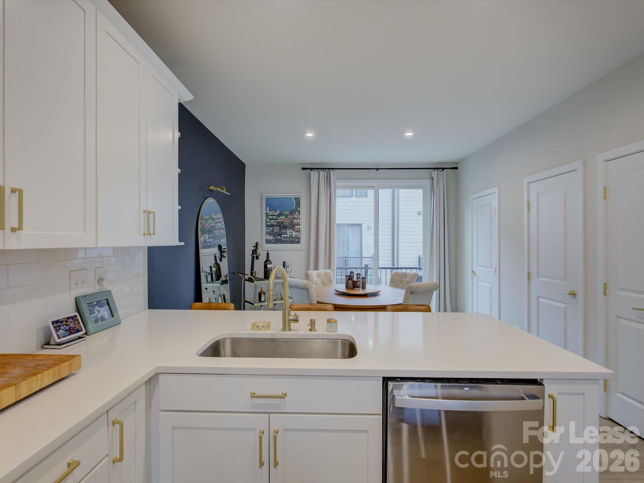 6112 Station Crossing Avenue