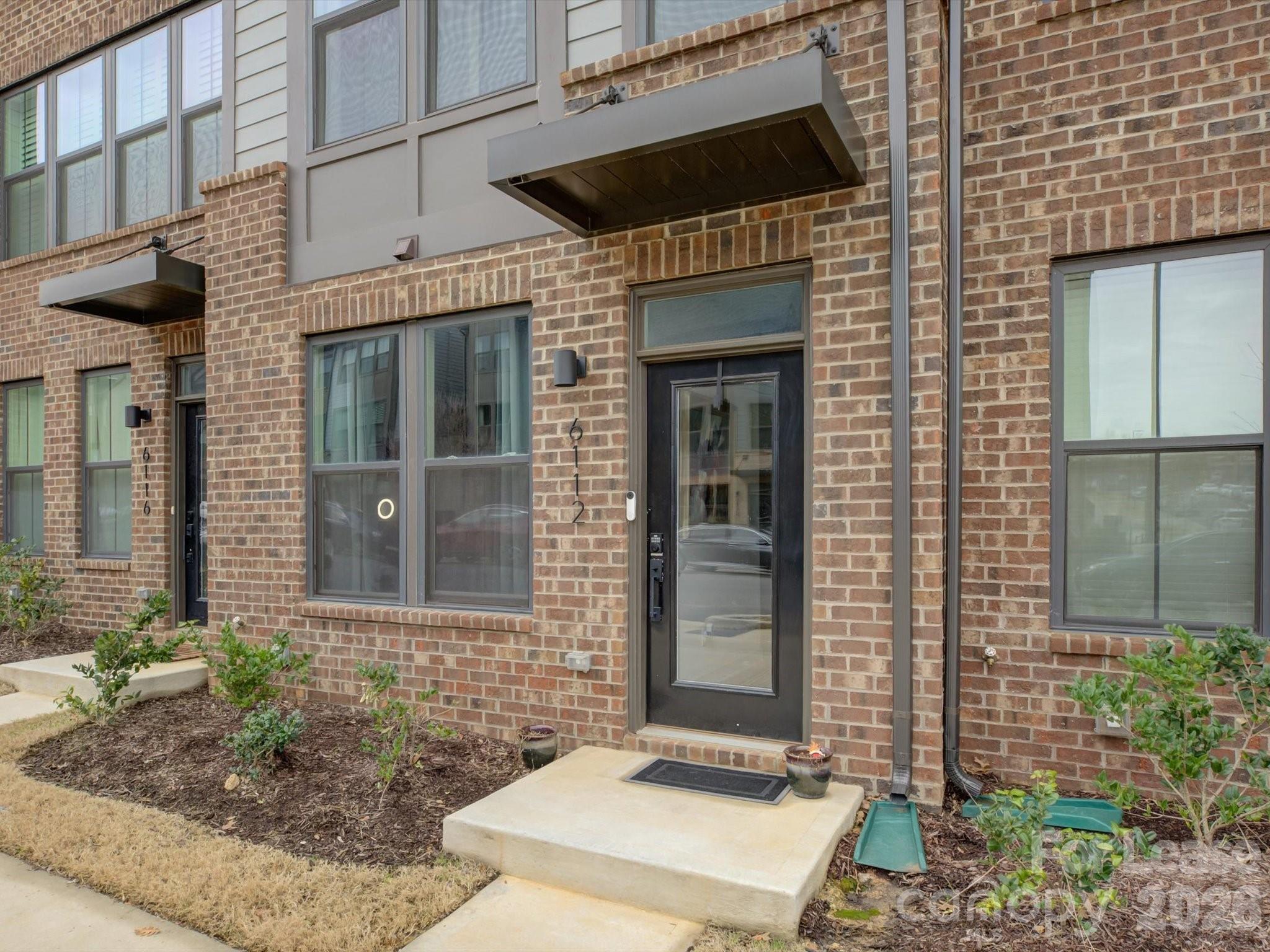 6112 Station Crossing Avenue