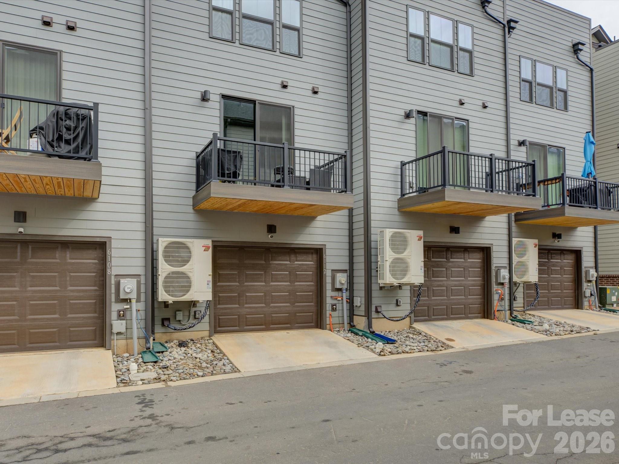 6112 Station Crossing Avenue