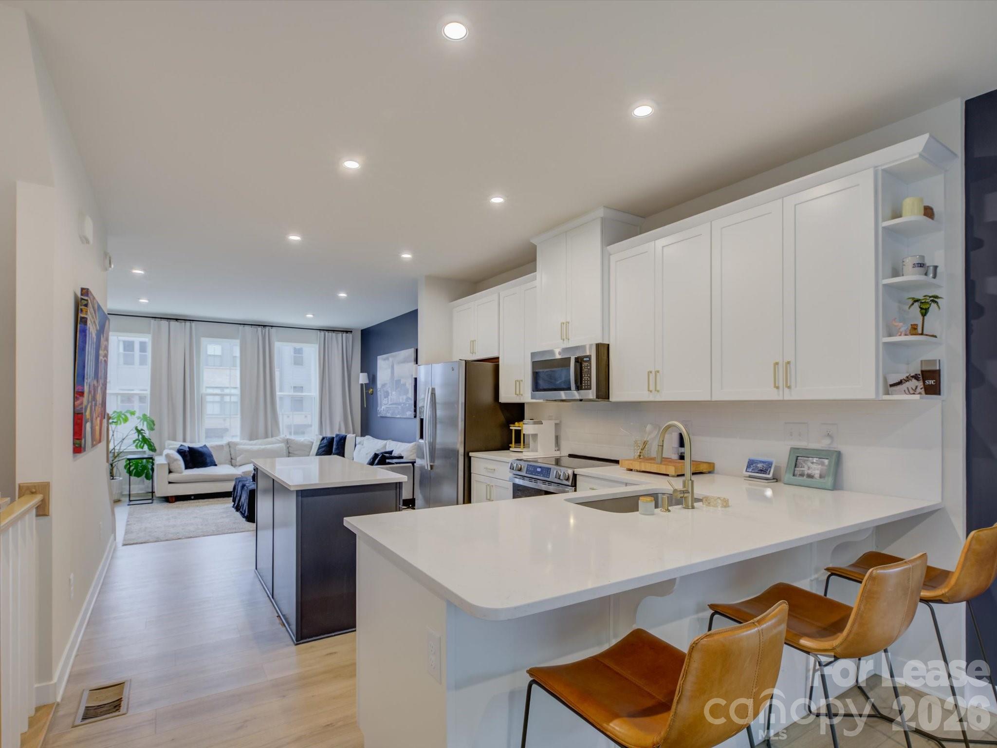 6112 Station Crossing Avenue