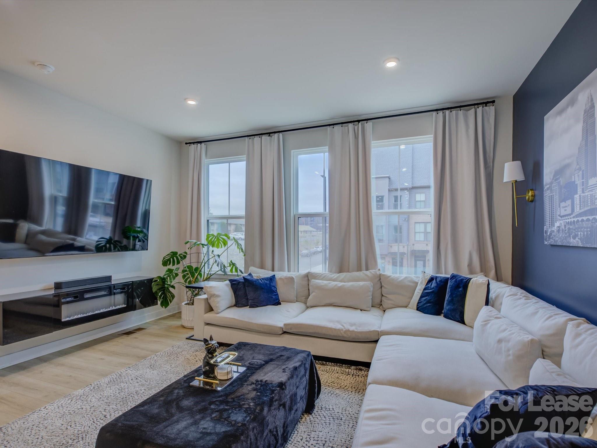 6112 Station Crossing Avenue