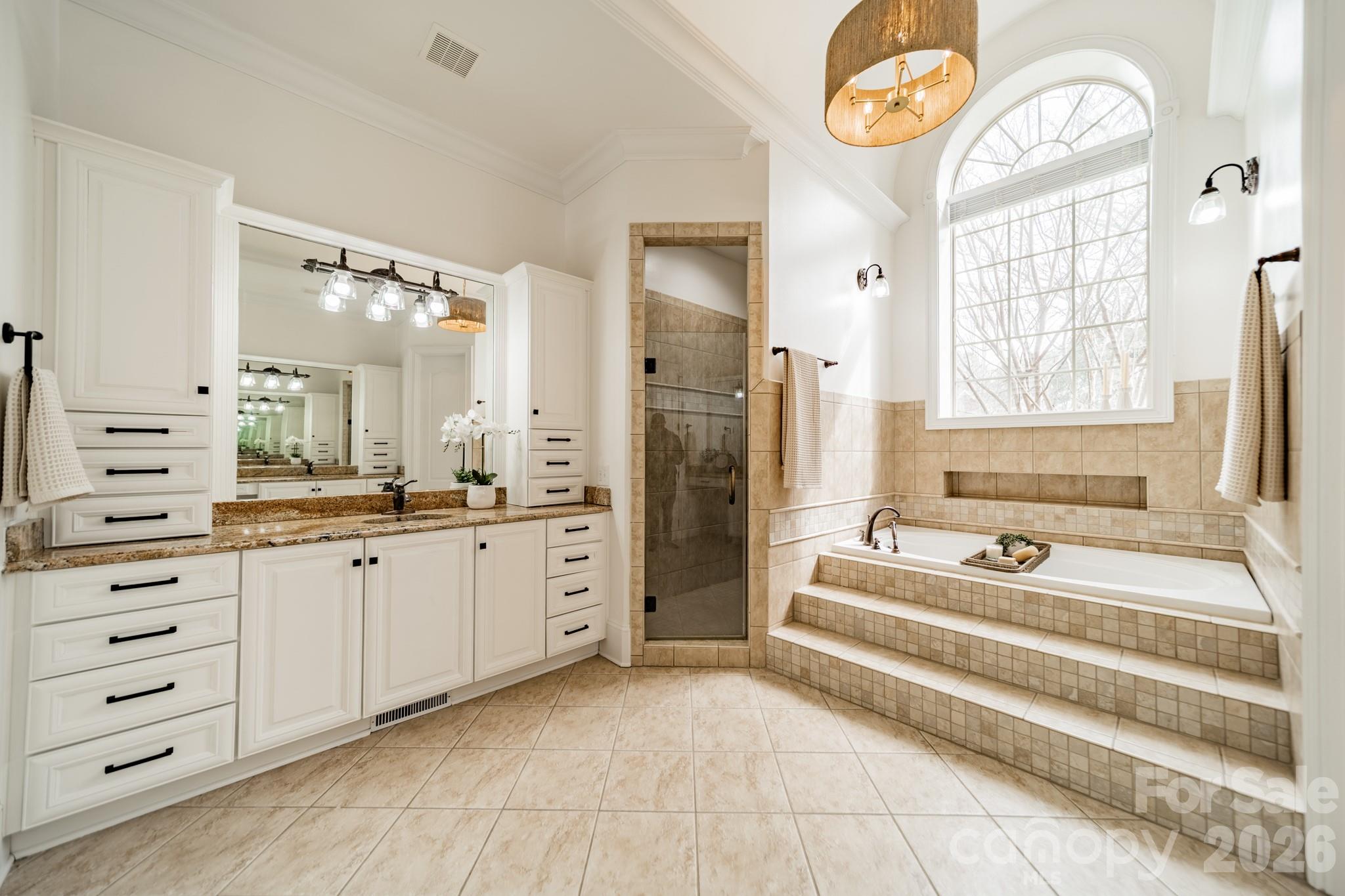 1224 Silver Arrow Court