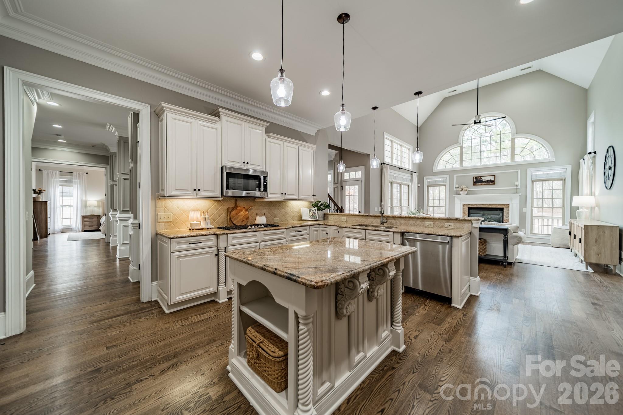 1224 Silver Arrow Court