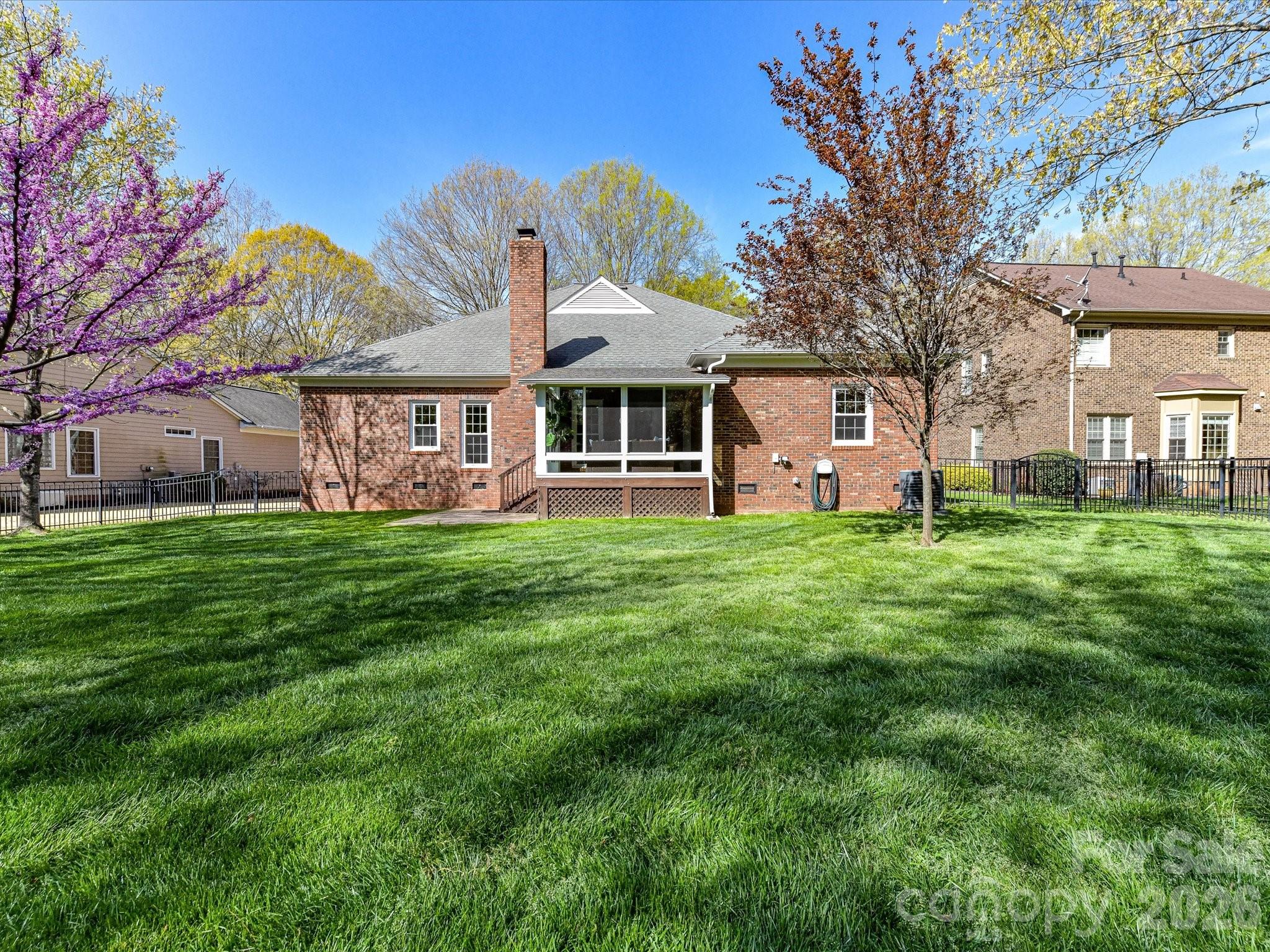 6711 Lyndonville Drive