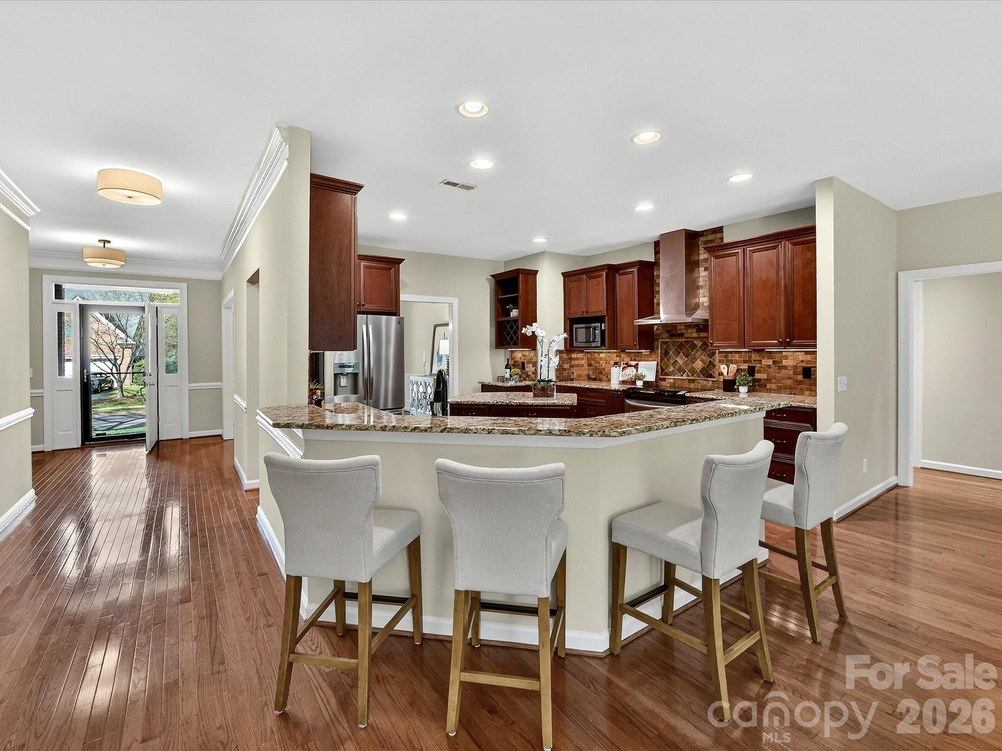 6711 Lyndonville Drive