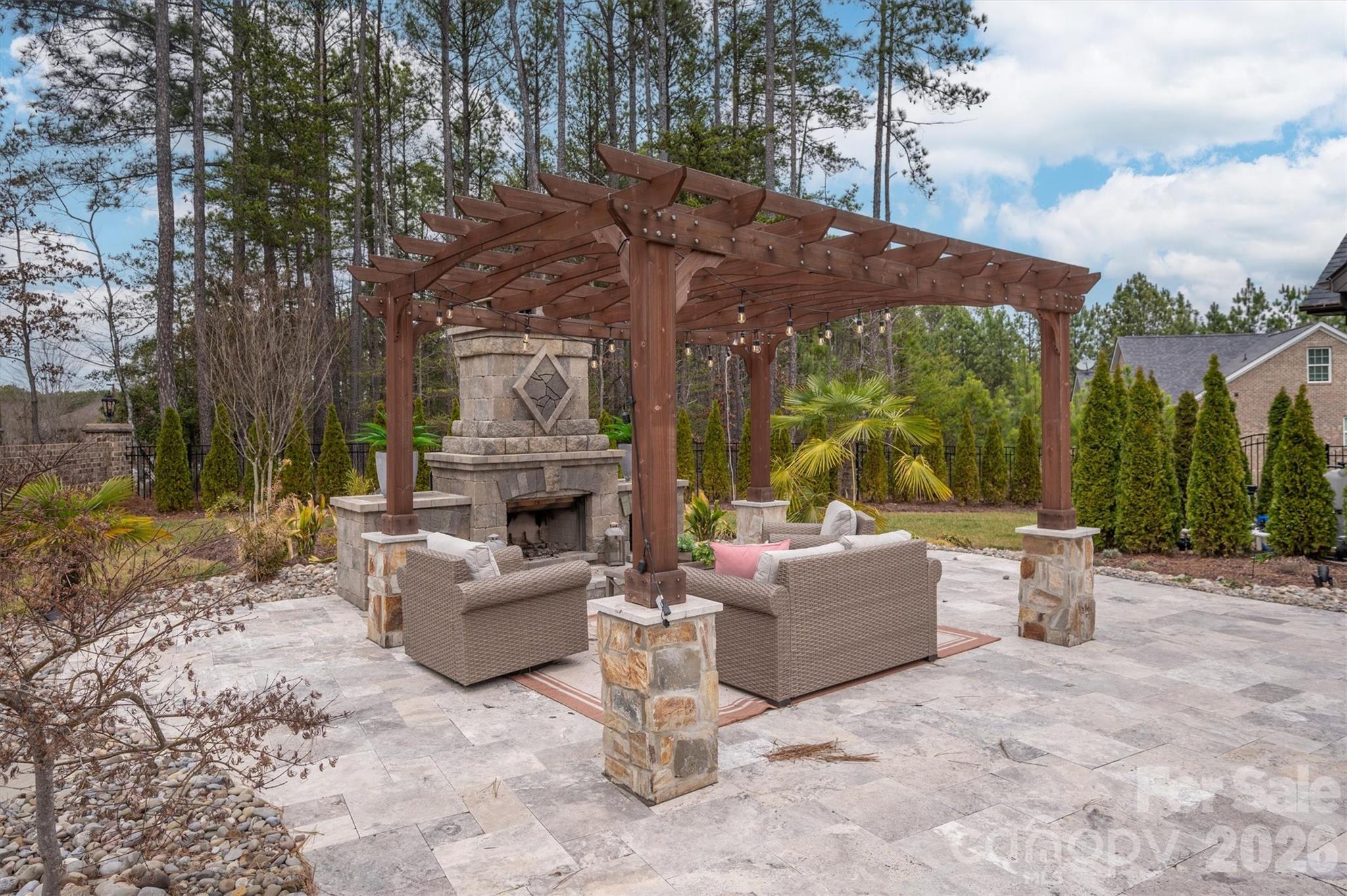 7946 Norman Pointe Drive