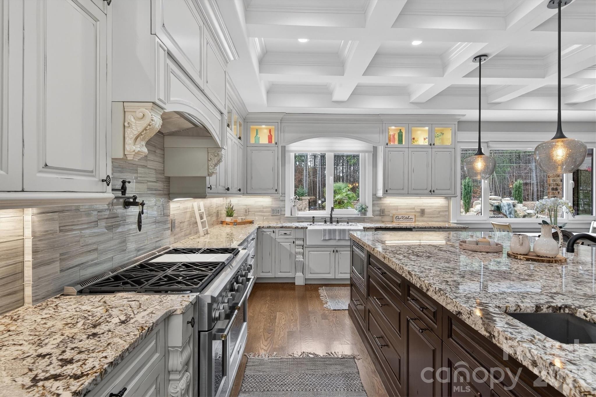 7946 Norman Pointe Drive