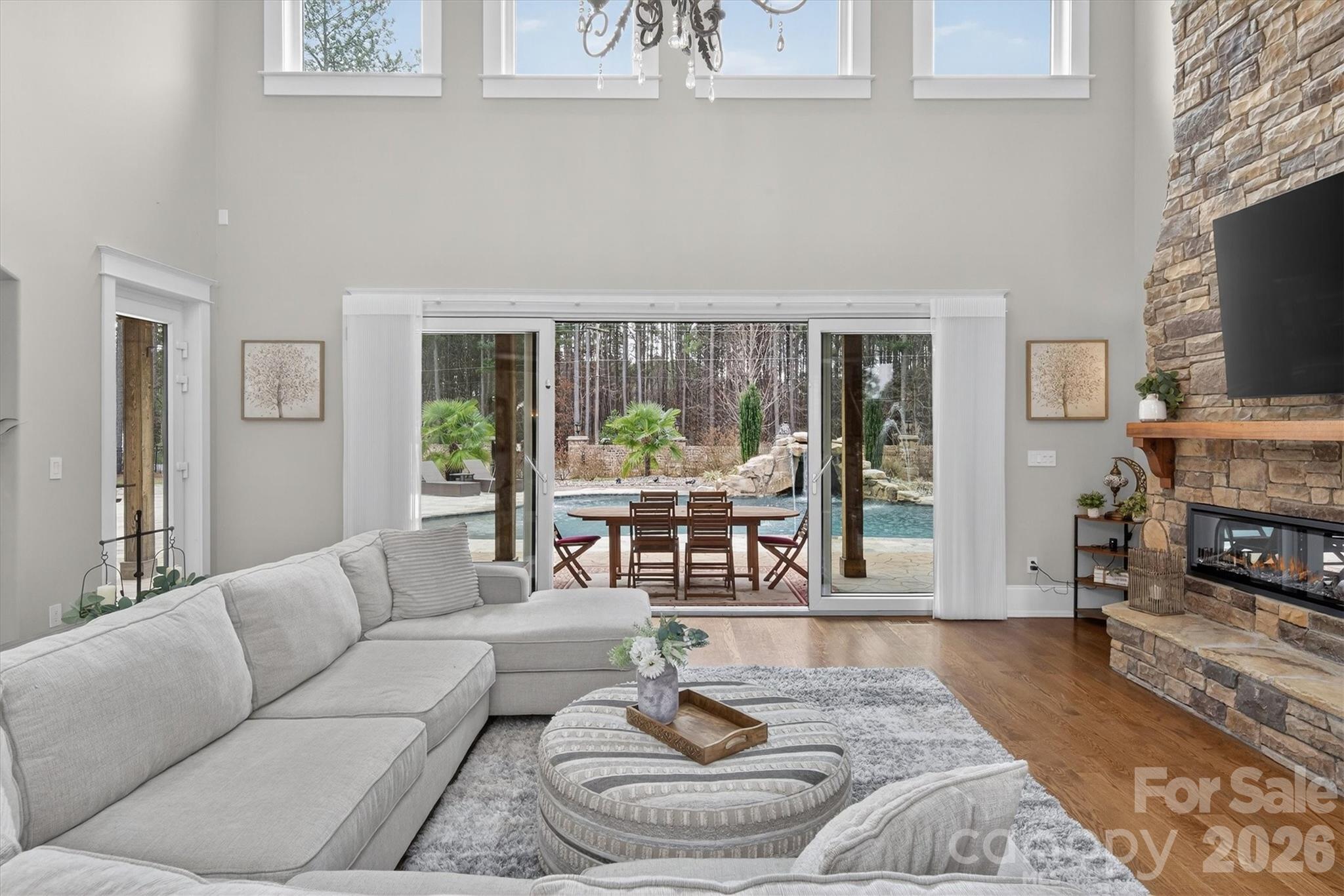 7946 Norman Pointe Drive