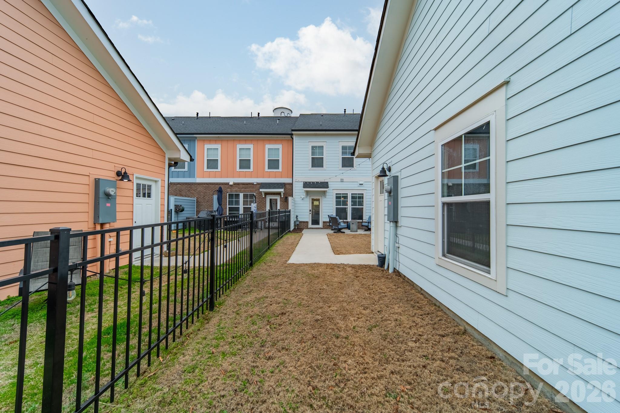 1098 Herrons Ferry Road