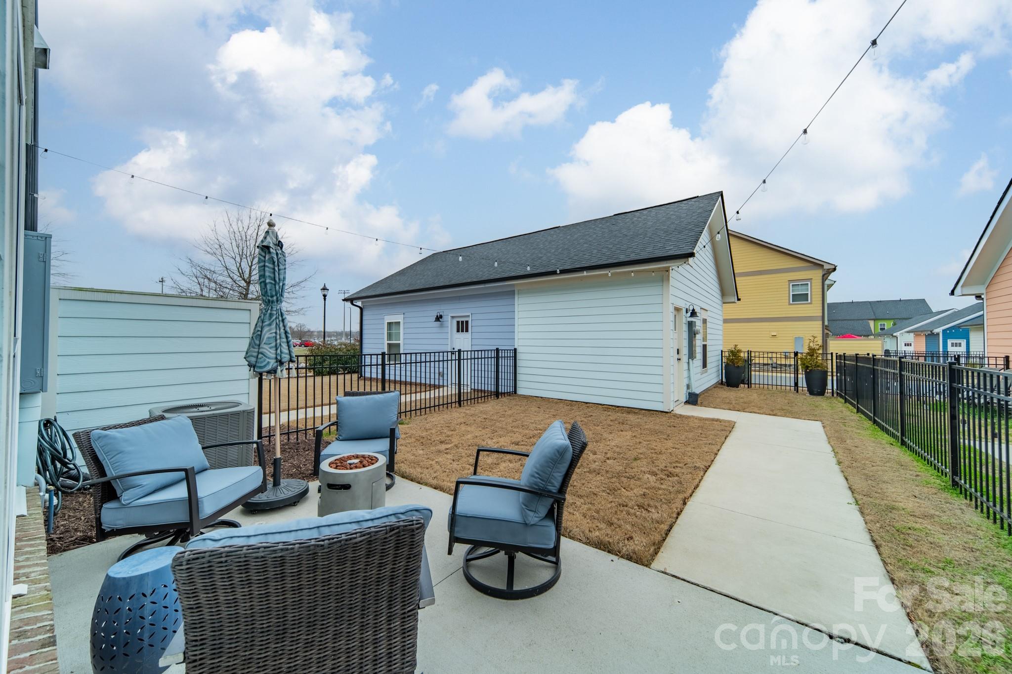 1098 Herrons Ferry Road