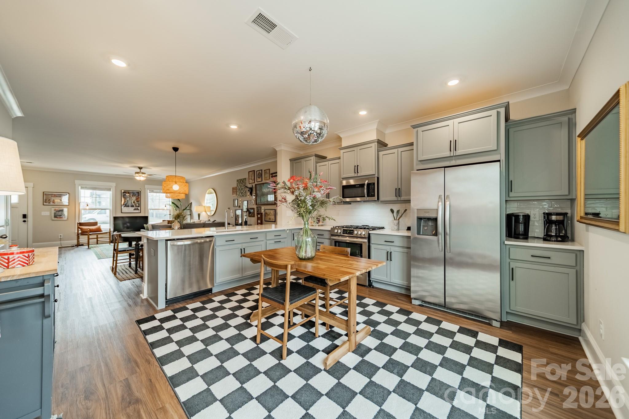 1098 Herrons Ferry Road