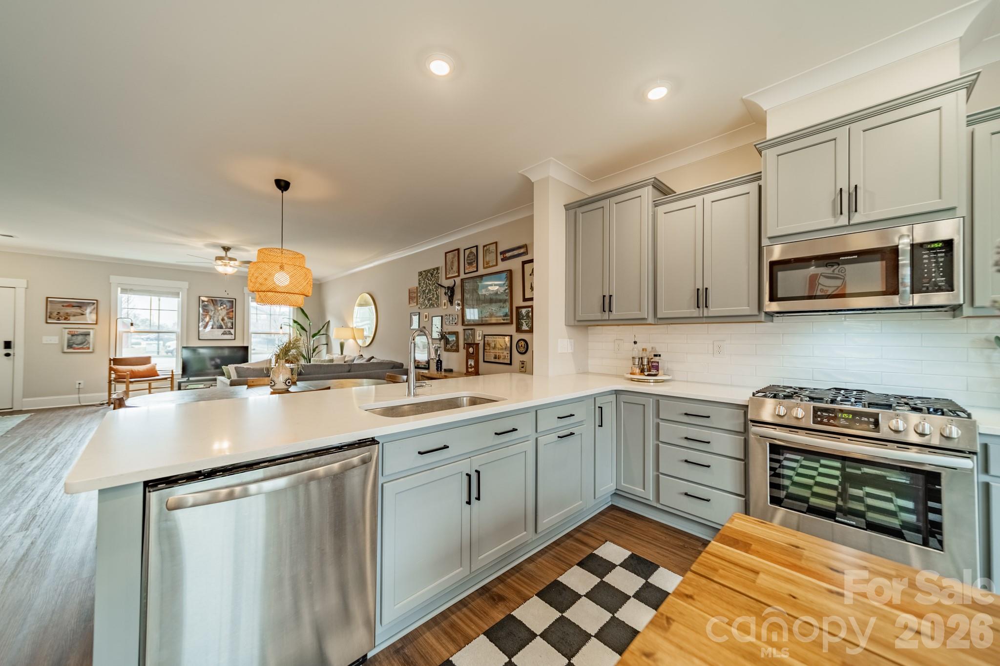 1098 Herrons Ferry Road