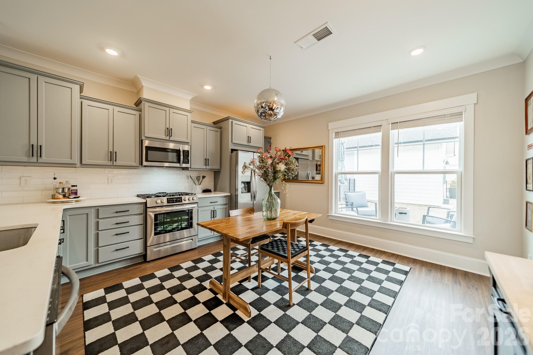 1098 Herrons Ferry Road